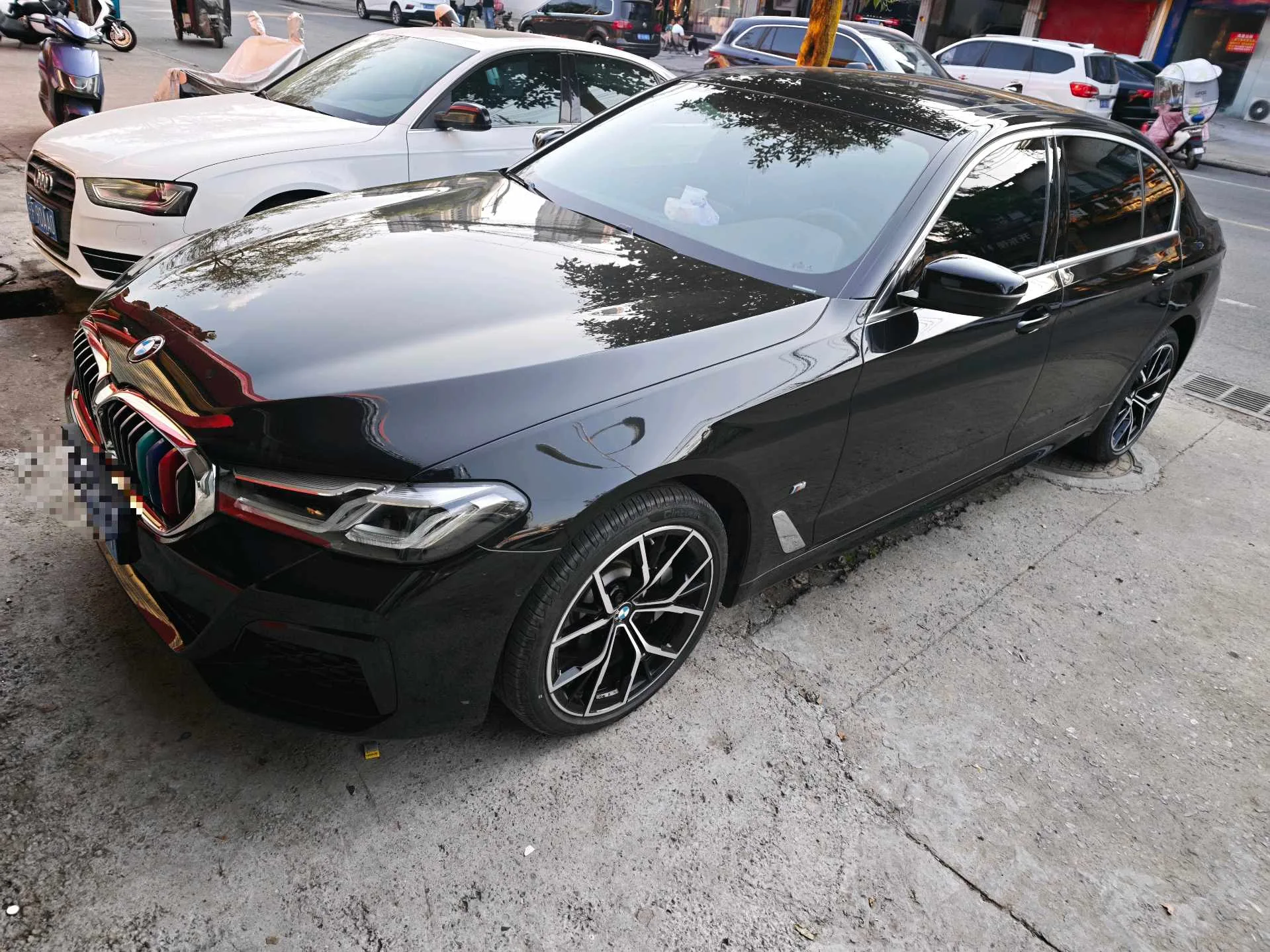 BMW 5 Series 2022 Facelift II 530Li Luxury M Sport Package
