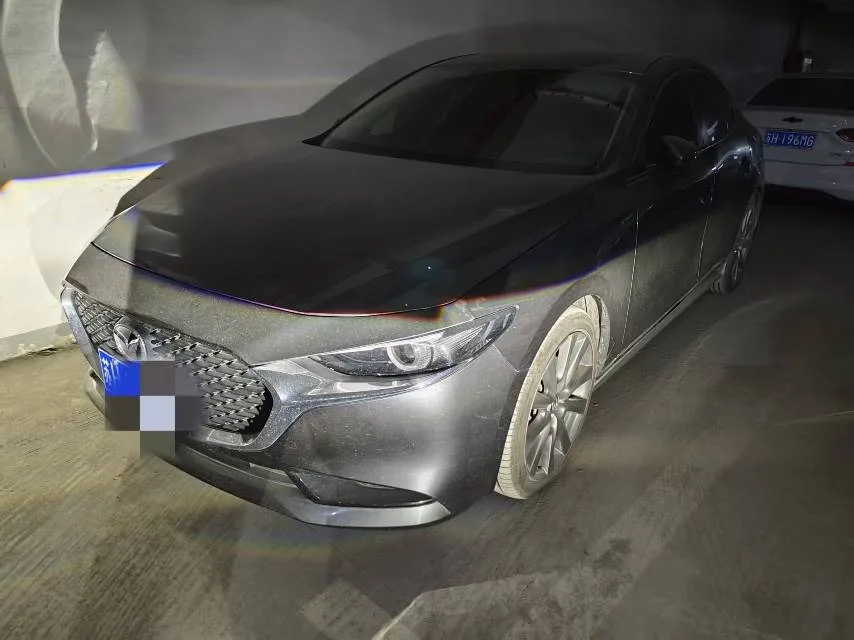 Mazda3 Axela 2021 2.0L Automatic Premium Edition