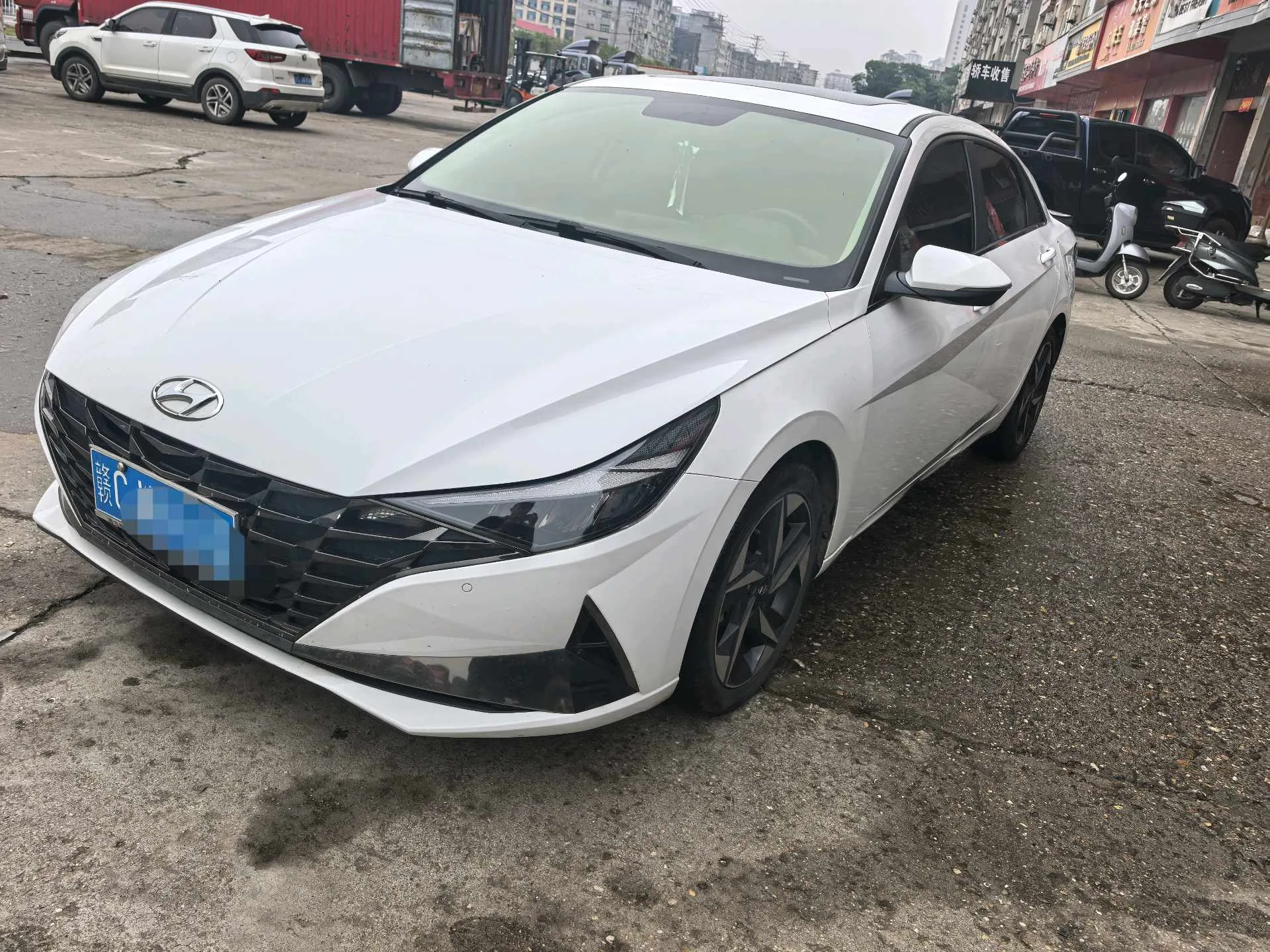 Hyundai Elantra 2021 1.5L CVT GLX Elite Edition