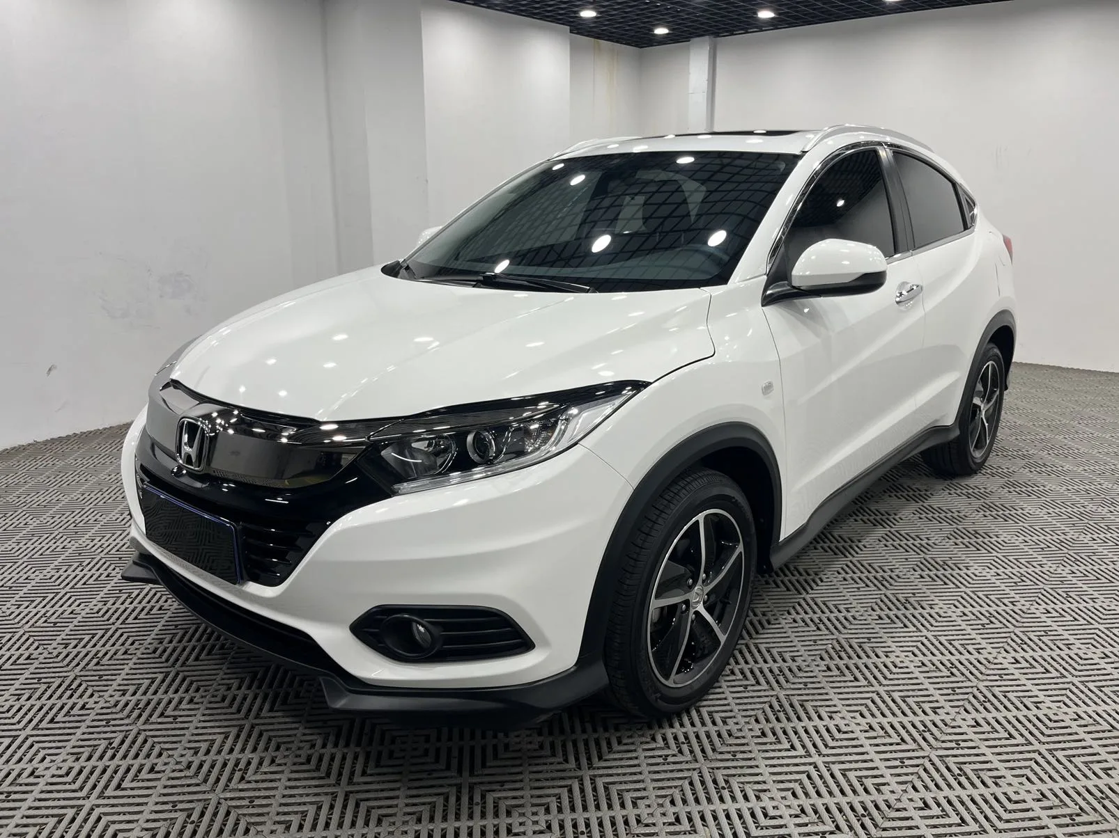 Vezel 2020 1.5L CVT Pioneer Edition