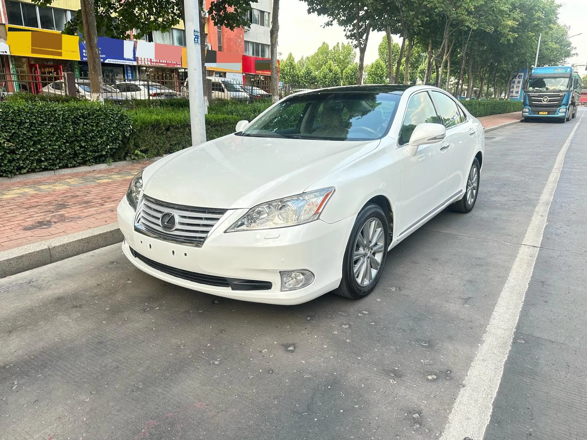 2010 Lexus ES 240 Luxury