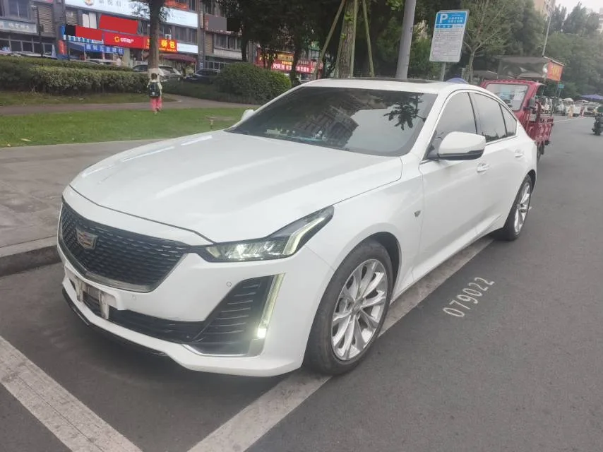 2022 Cadillac CT5 28T Luxury