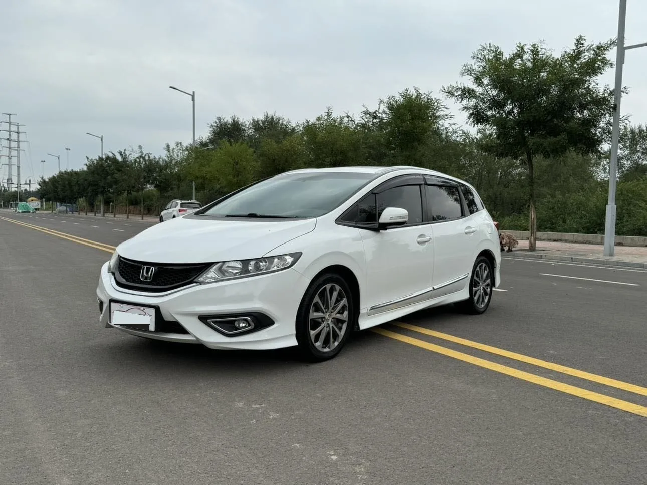 Jade 2014 1.8L Automatic Comfort Elite Edition 5-seater