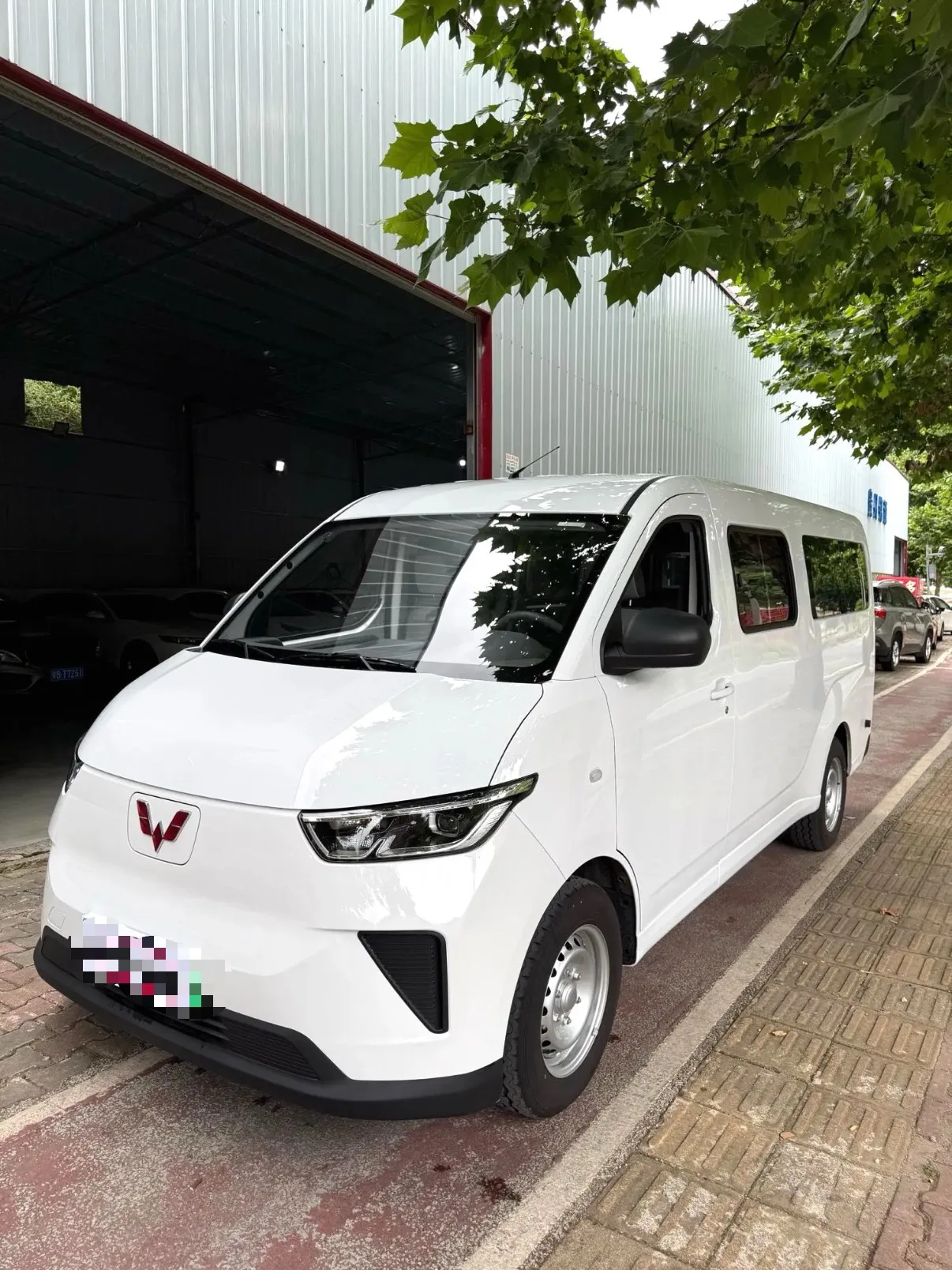 Wuling 2026 Yangguang 440km/h Bus Comfort 6-Seater Automatic