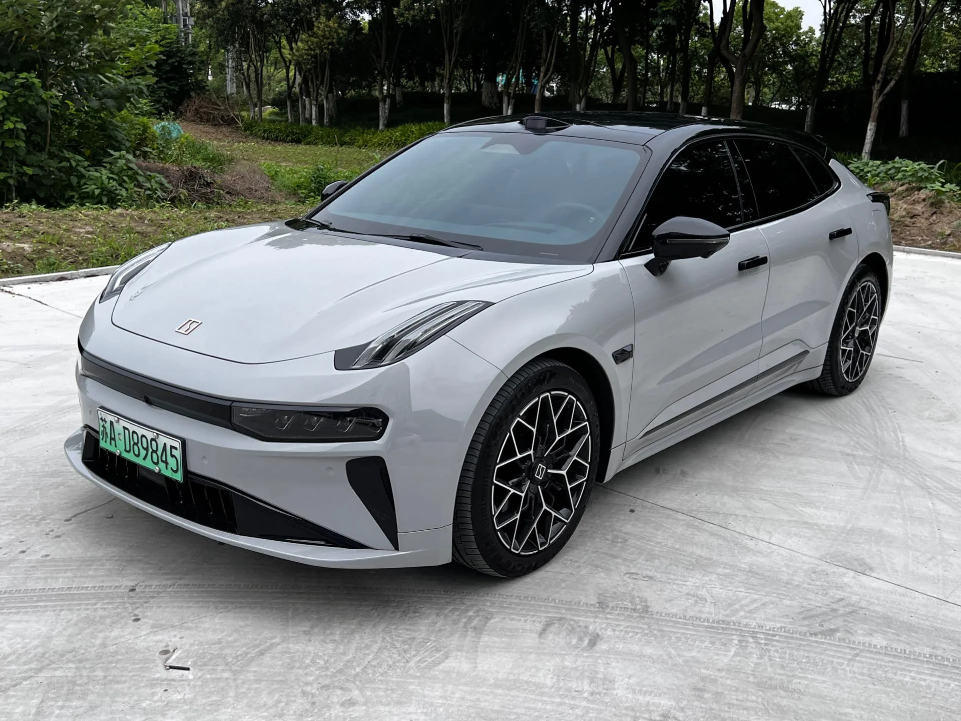 Jike 2025 Model Jike 001 WE Edition 95kWh 4WD Automatic