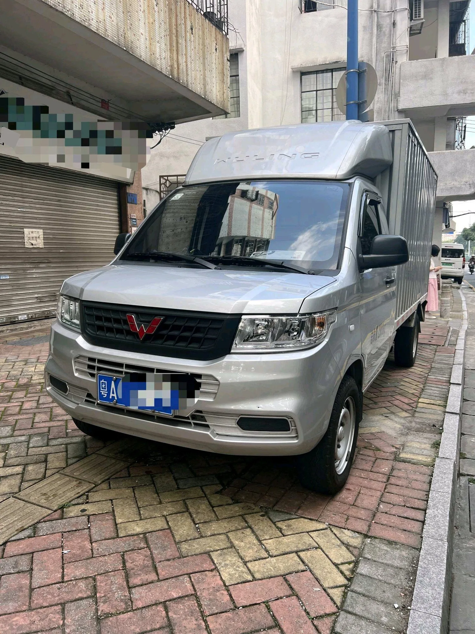 Wuling 2023 Rongguang New Truck 1.5 Single Cab Extended Standard Model Manual Transmission