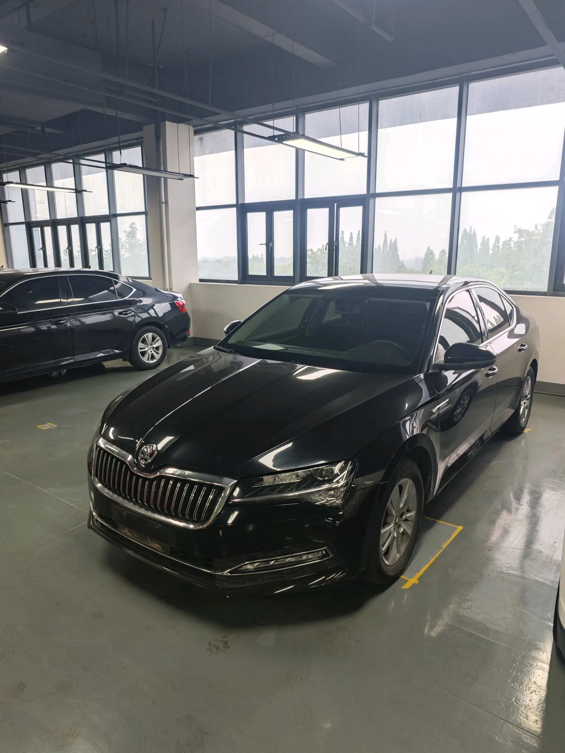 Superb 2019 TSI280 DSG Standard Edition