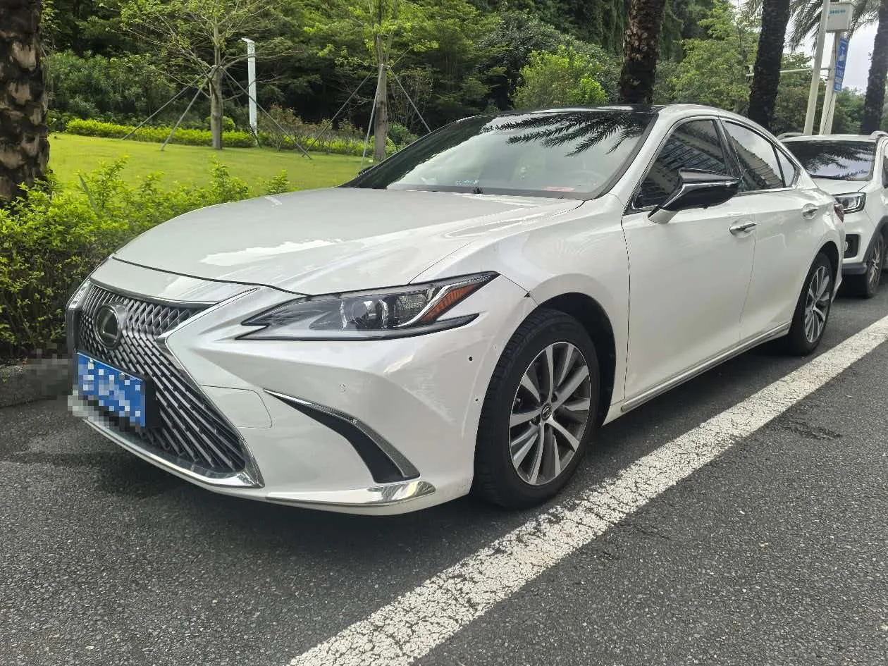 Lexus ES 2021 Model 200 Premium Edition