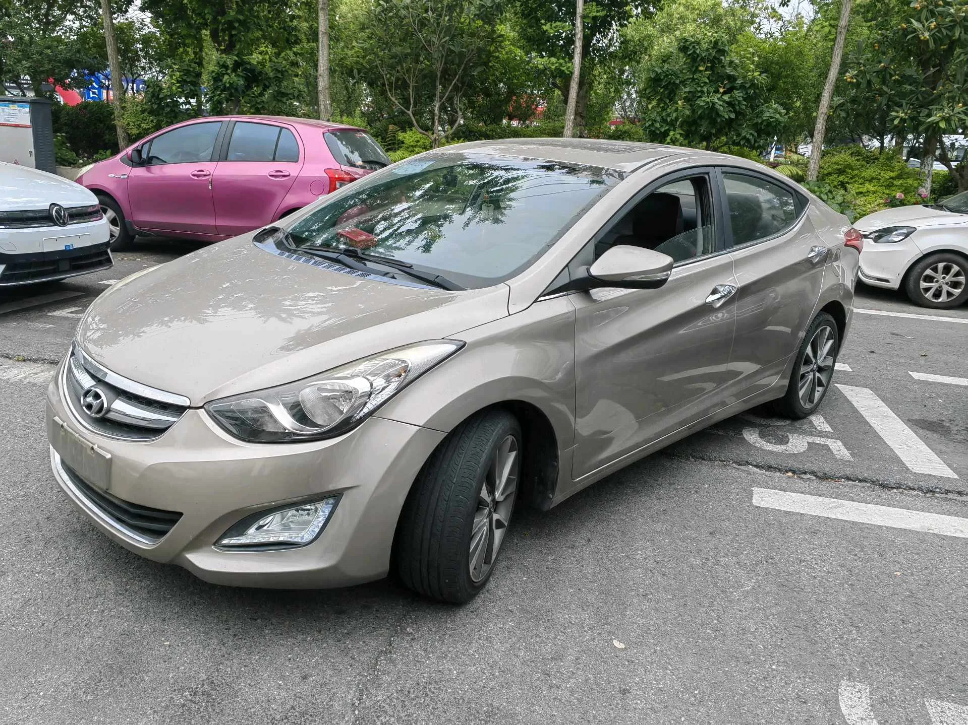 Hyundai Elantra 2015 1.6L Automatic Premium Edition