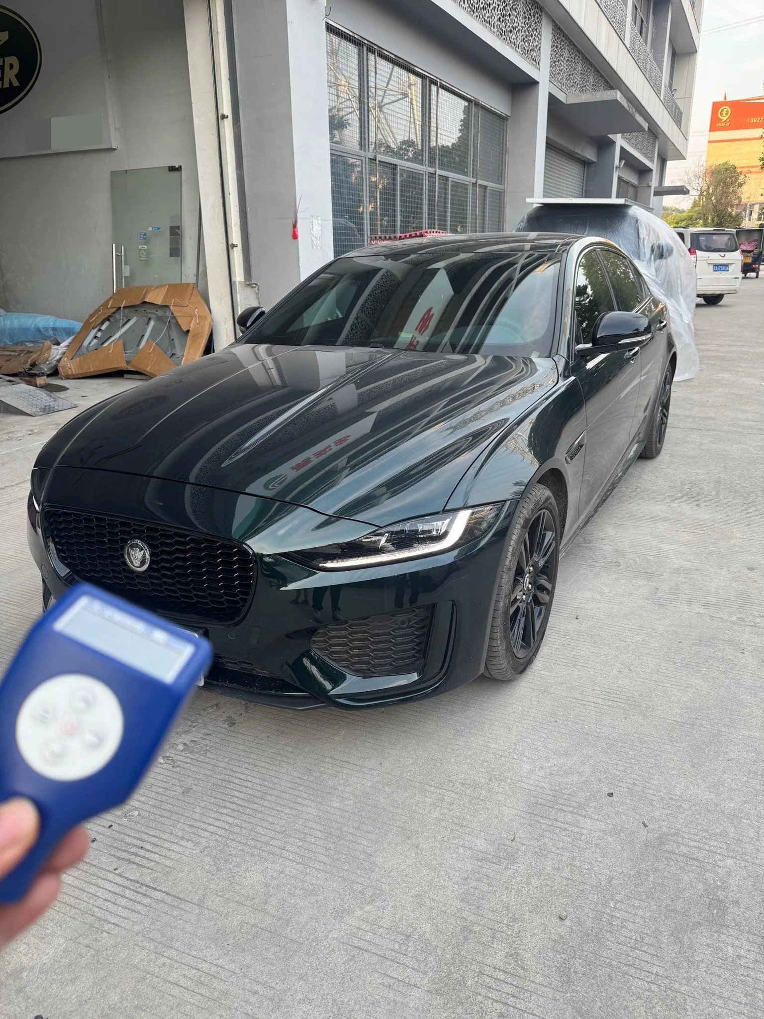 Jaguar 2025 XEL 2.0T 250PS R-DYNAMIC 90th Anniversary Edition Automatic