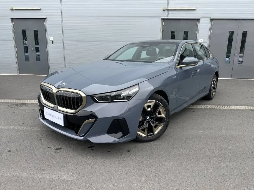 2024 BMW 5 Series 525Li 2.0T M Sport Package Automatic