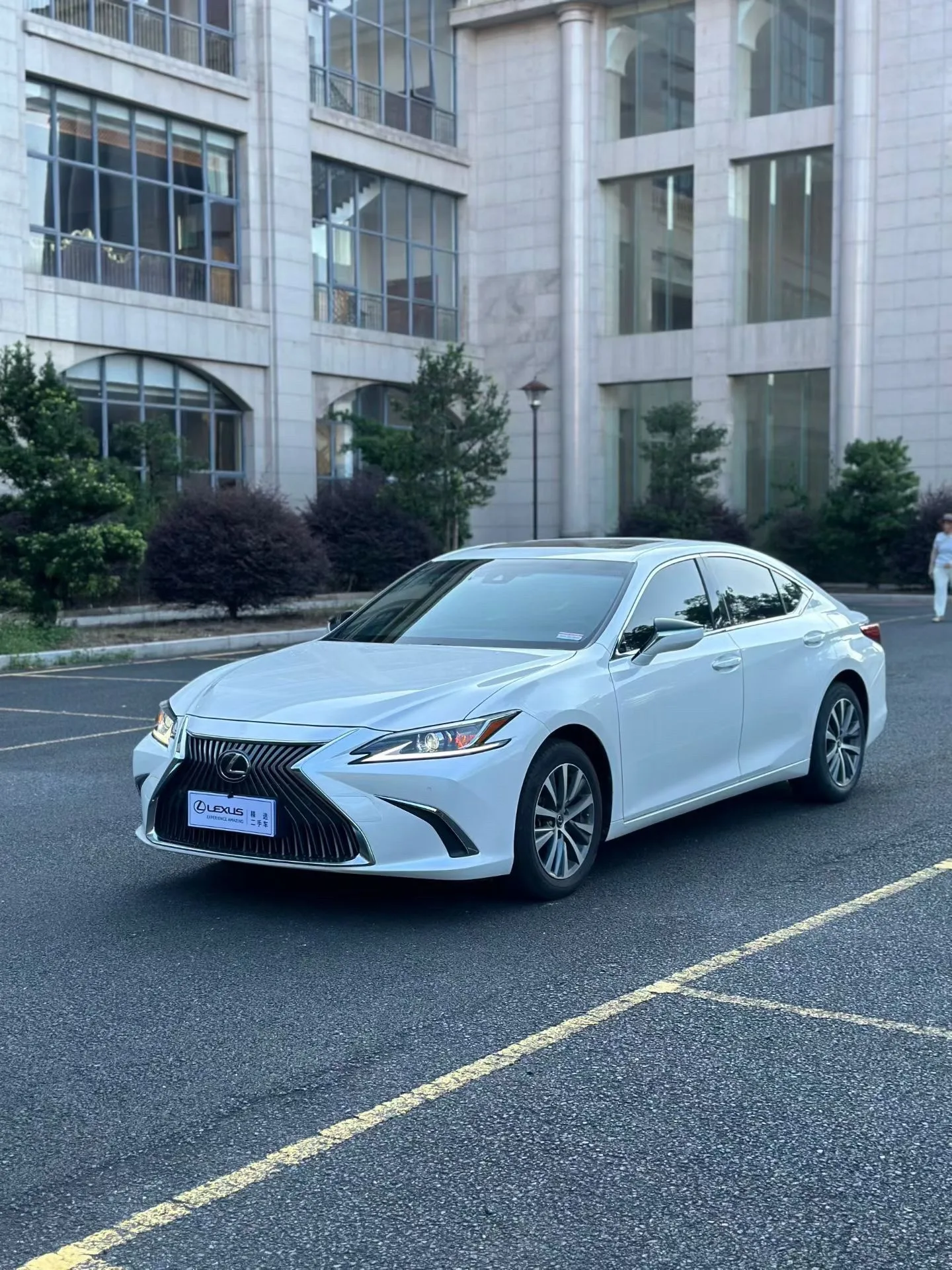 Lexus ES 2021 Model 200 Premium Edition