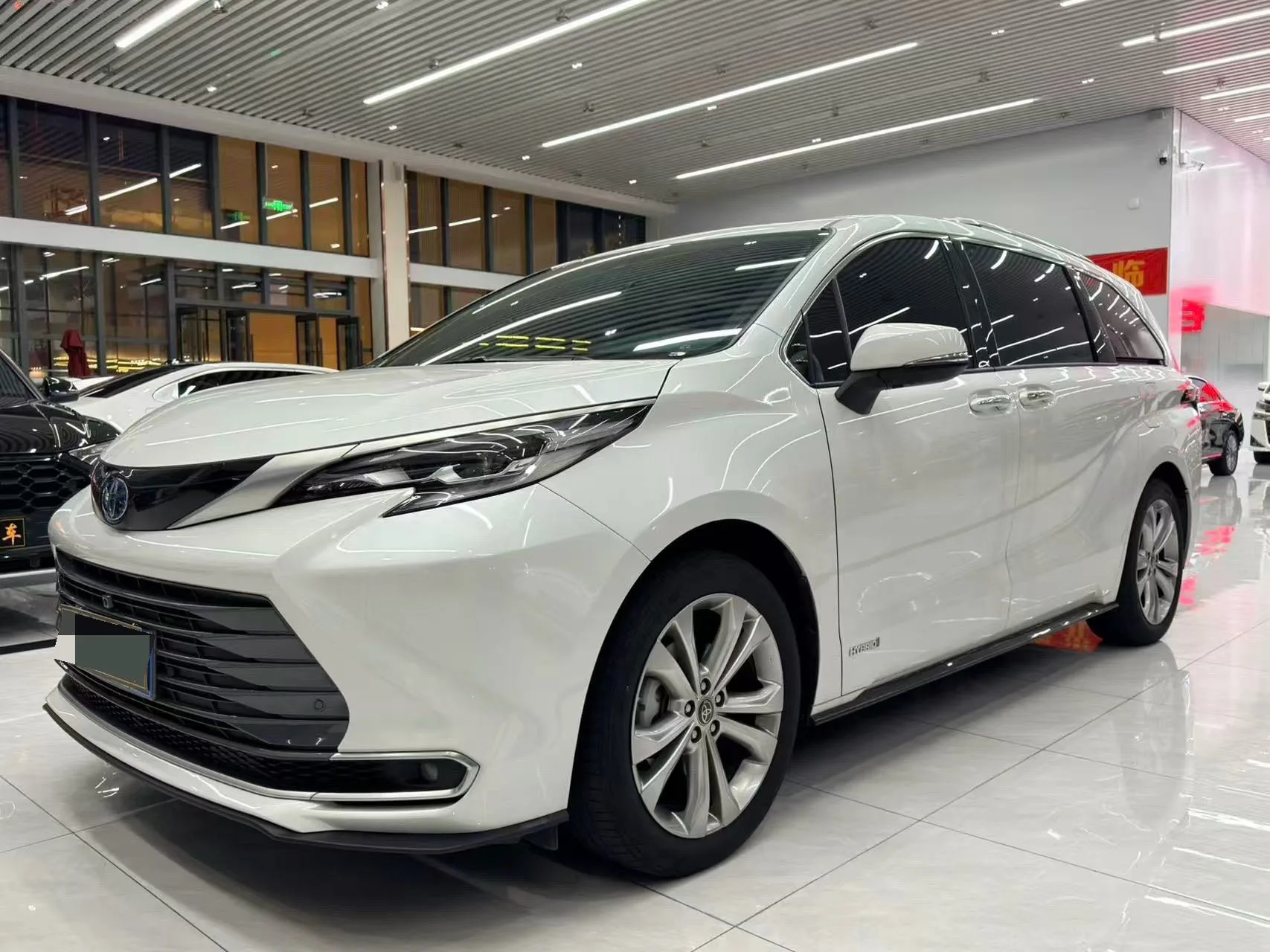 2024 Toyota Sienna 2.5 CVT Premium Edition Automatic