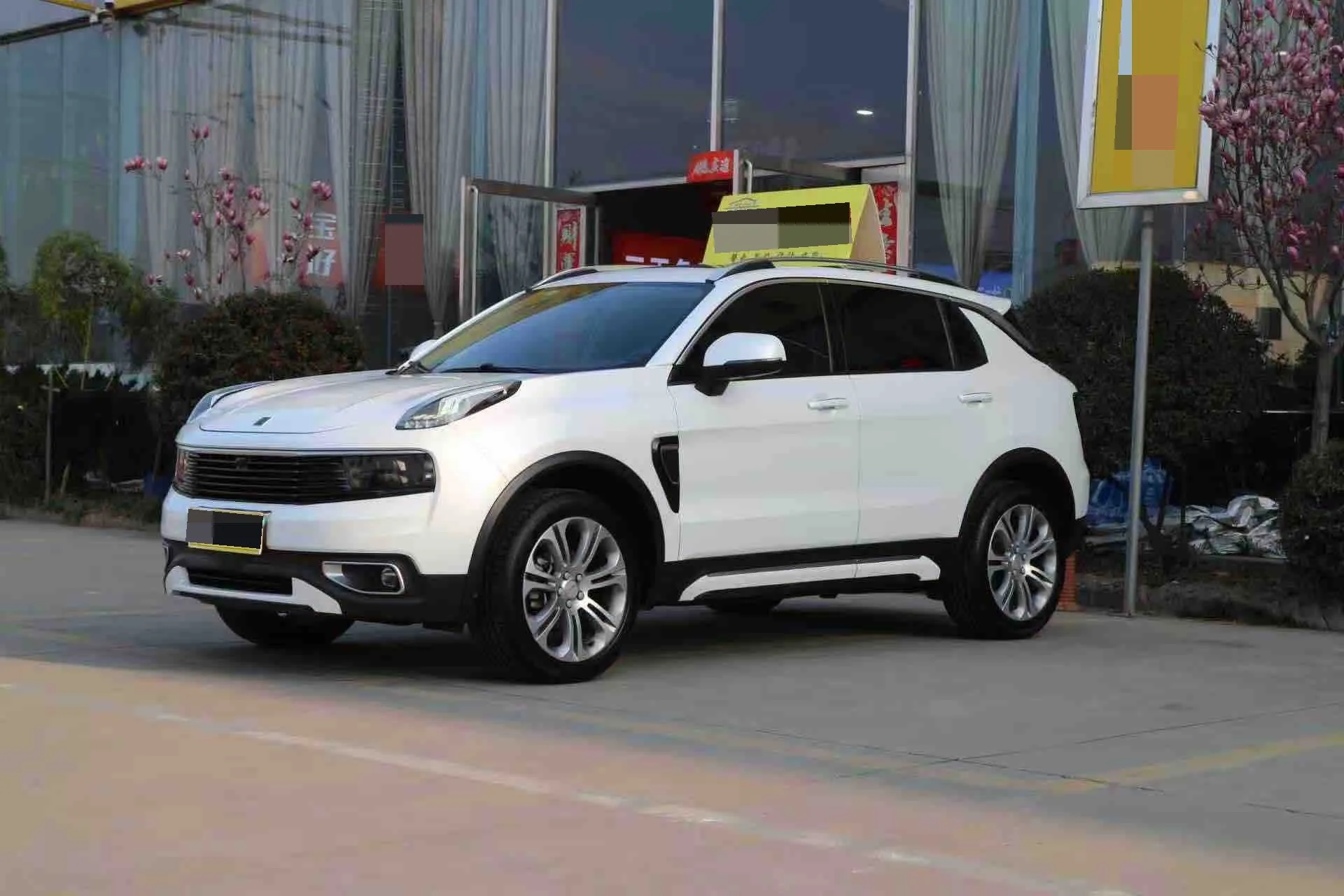 Lynk & Co 01 2019 Model Year 2.0T Front-Wheel Drive Version, China V Emission Standard