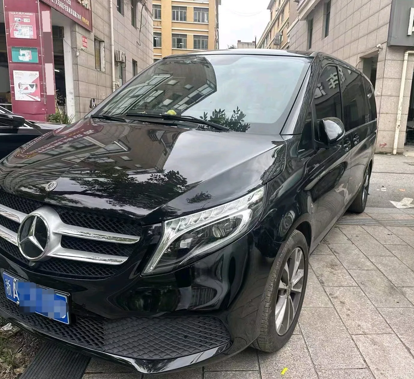 Mercedes-Benz V-Class 2020 V 260 Navigator Edition