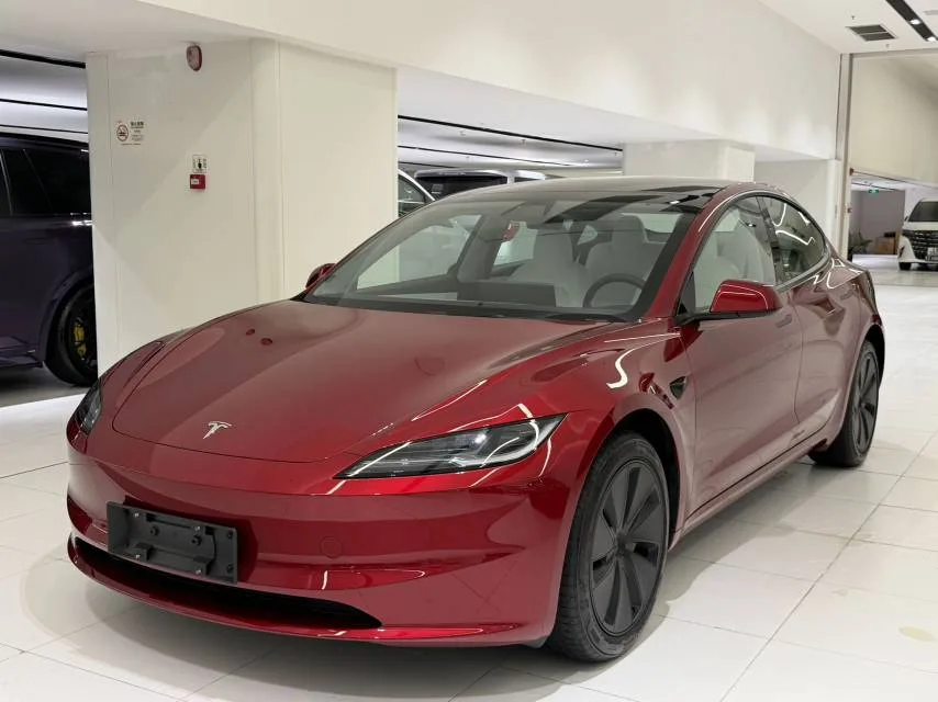 Tesla 2025 Model 3 Rear-Wheel Drive (Facelift) Automatic