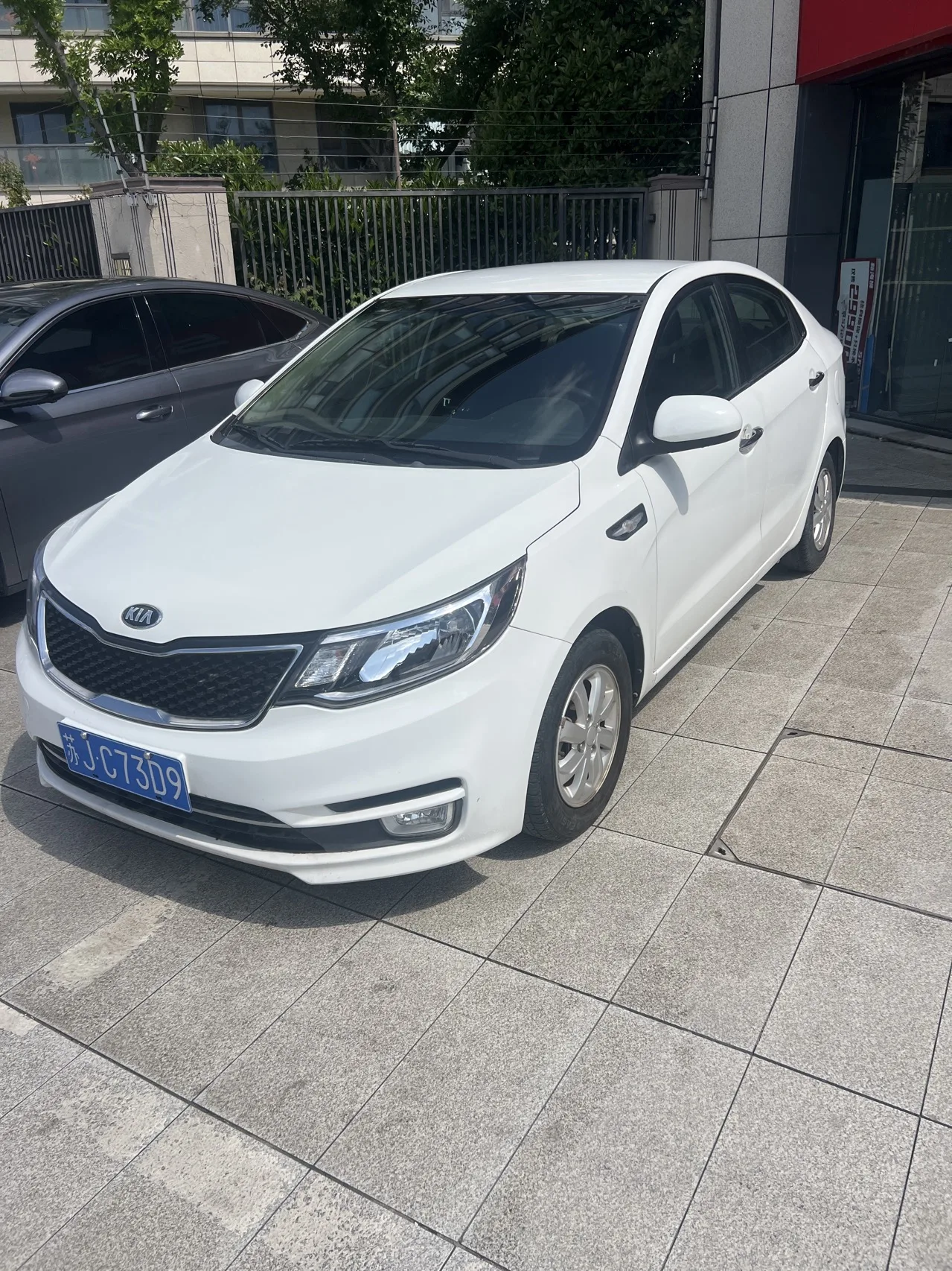 Kia K2 2015 Sedan 1.4L AT TOP