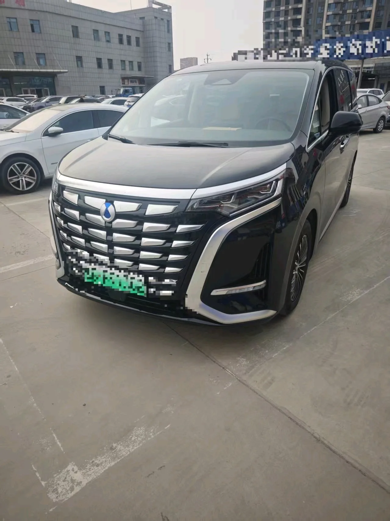 Denza D9 2024 DM-i 980 4WD Premium