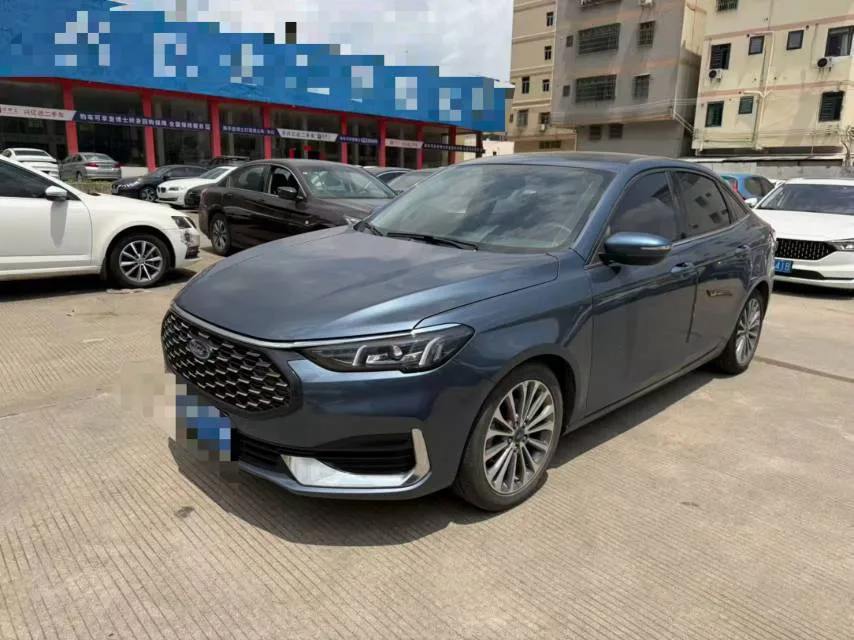 Ford Focus 2021 1.5L Automatic Platinum Edition