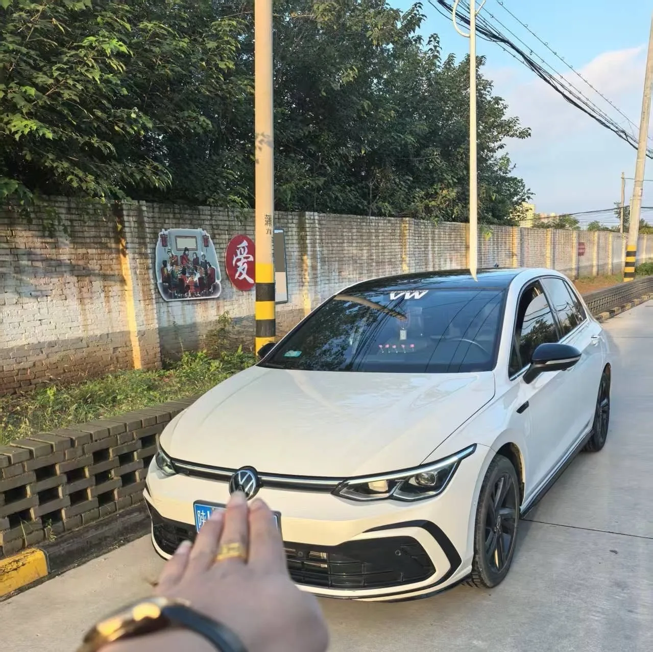 Volkswagen 2023 Golf 8 R-Line 1.4TSI 280TSI Lite Automatic