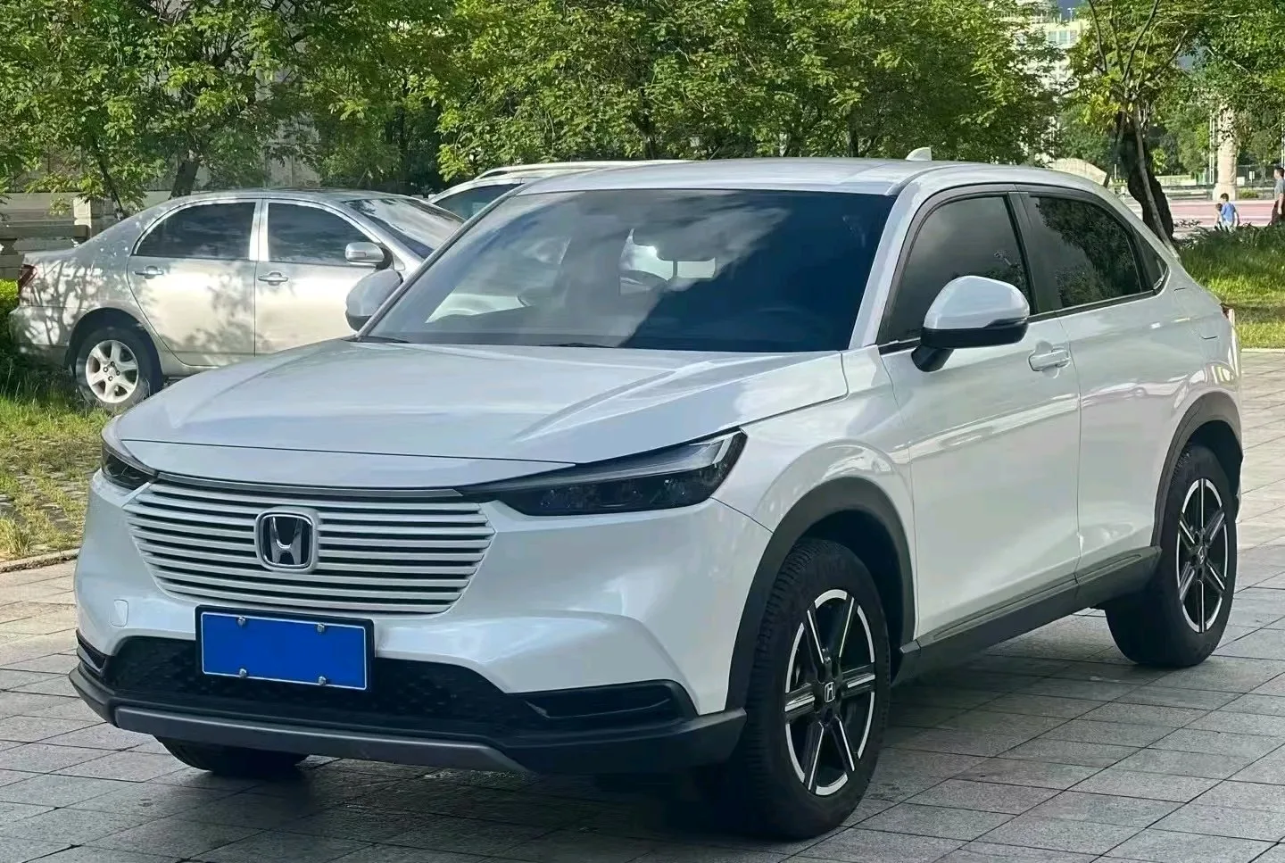 Vezel 2023 1.5L CVT Base Model