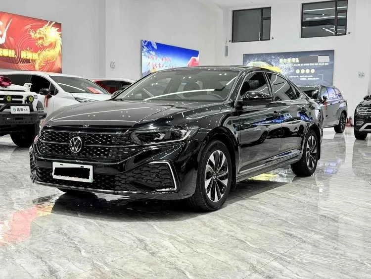 2022 Volkswagen Passat 330TSI Starry Sky Elite Edition
