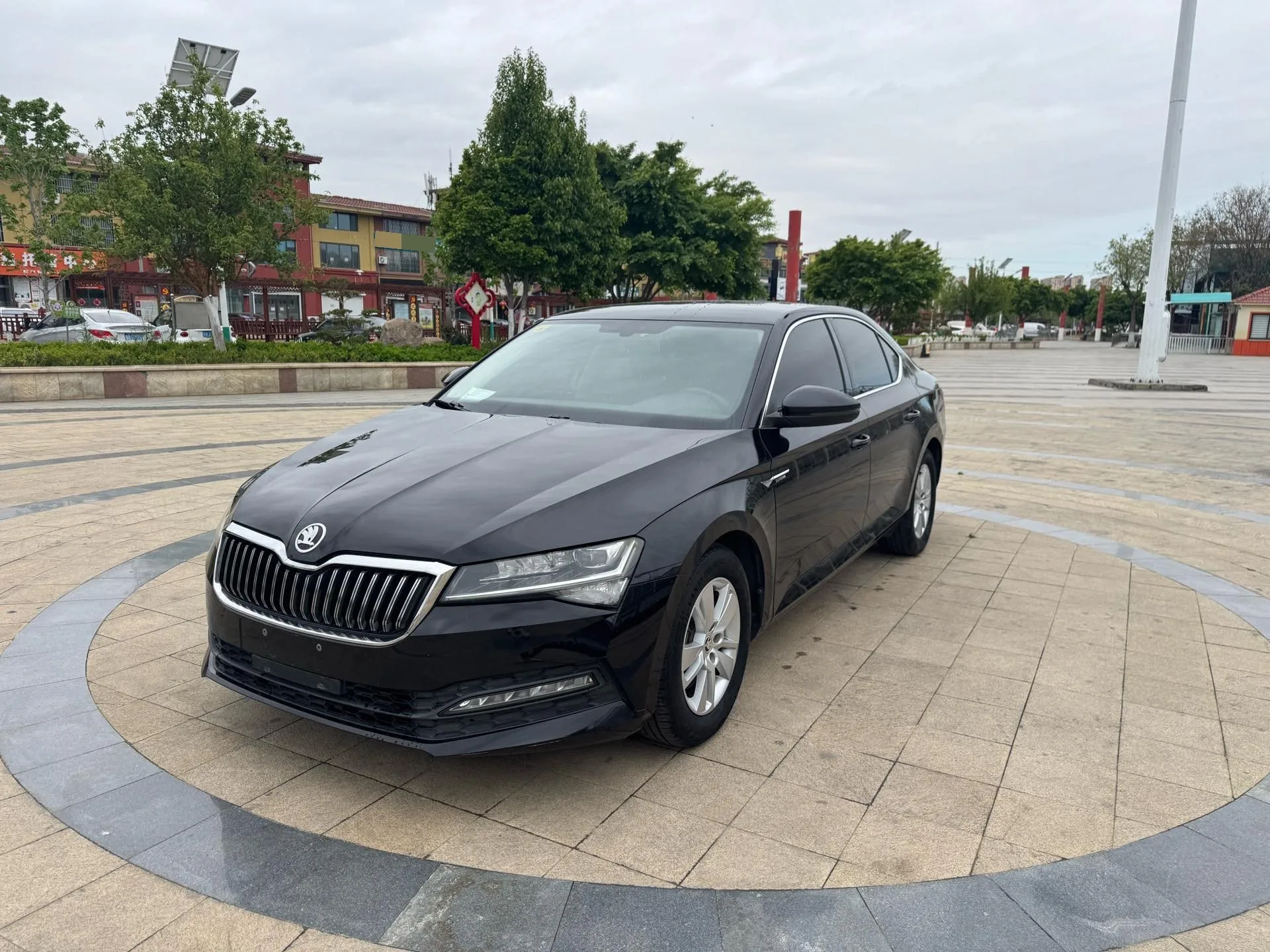 Superb 2019 TSI280 DSG Standard Edition