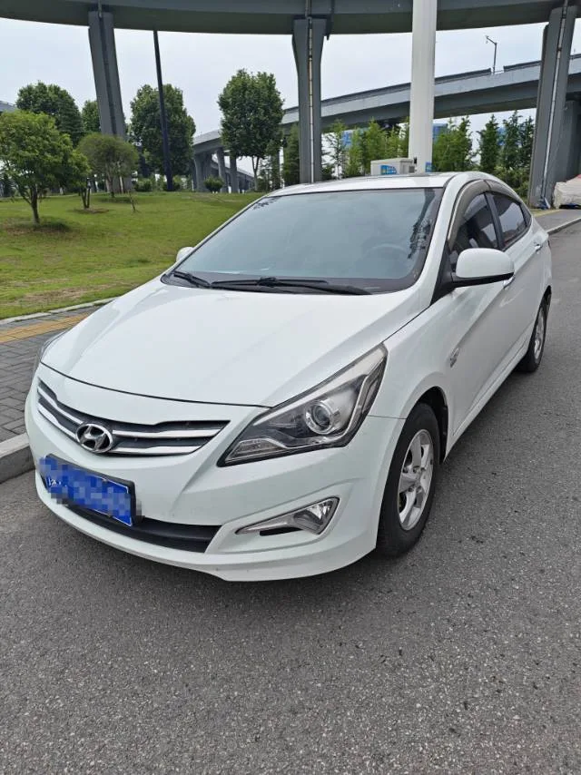 2014 Hyundai Reina 1.4L Automatic Intelligent GLS