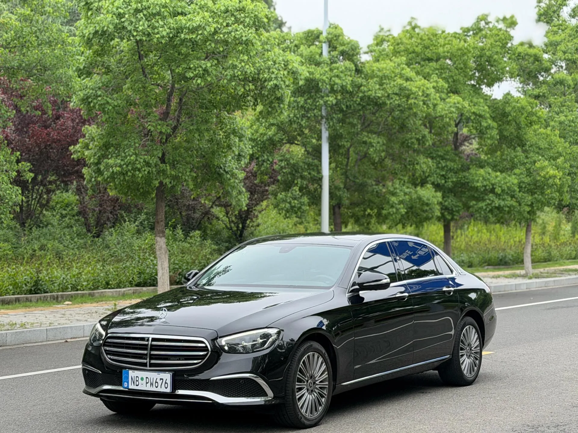 Mercedes-Benz E-Class 2023 E 300 L Fashion Edition