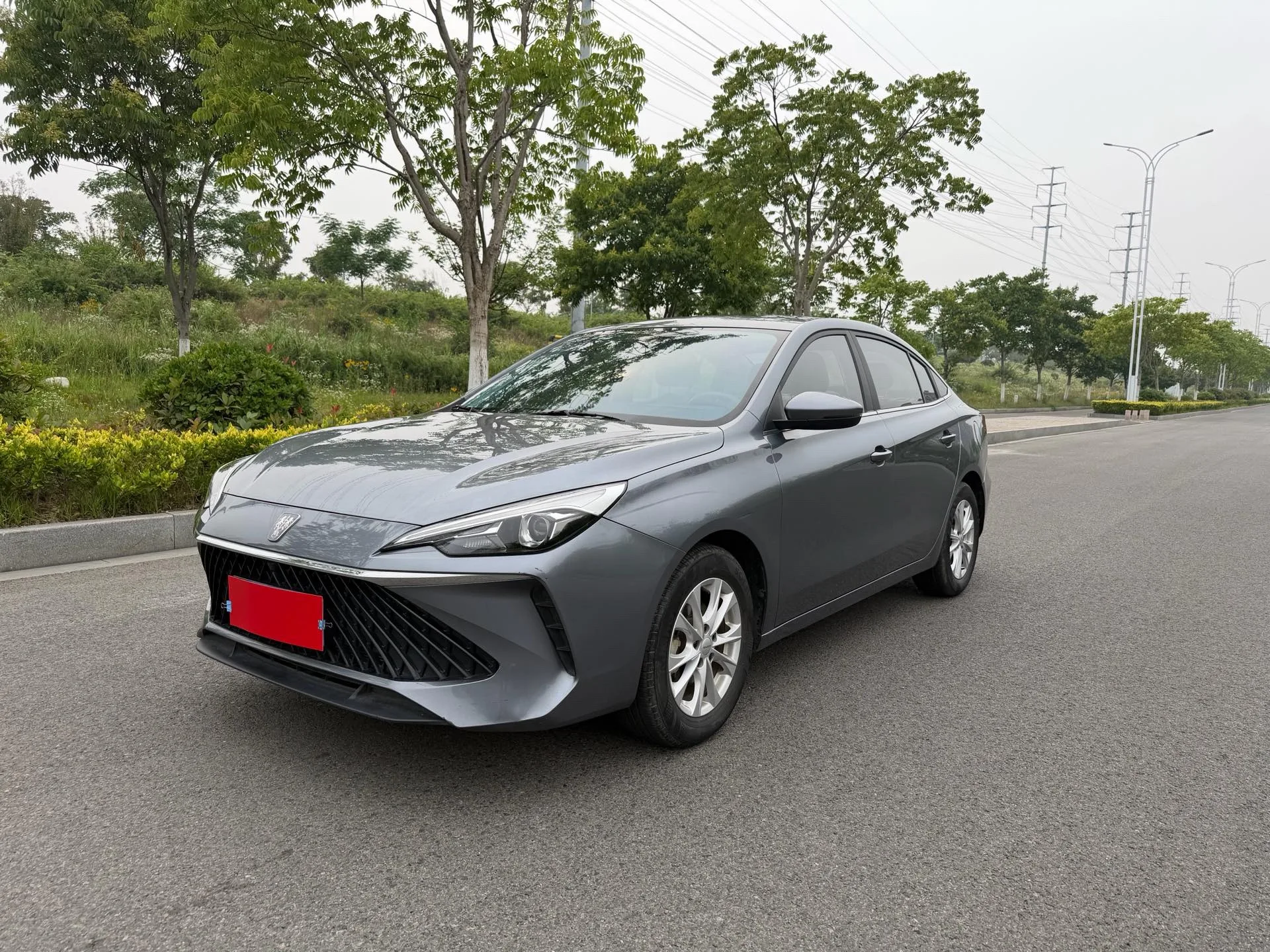 Roewe i5 2023 1.5L CVT Luxury Edition