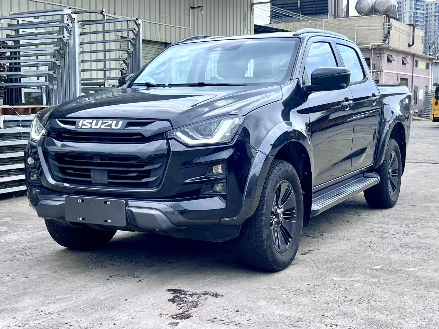 D-MAX 2021 1.9T Automatic 4WD Diesel Global Leading Edition RZ4E