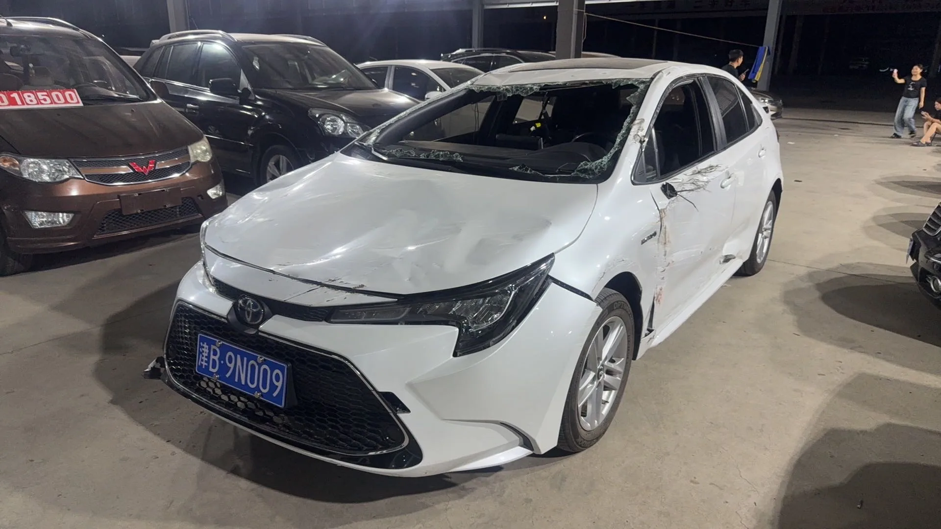 Levin 2021 Hybrid 1.8H E-CVT Luxury Edition