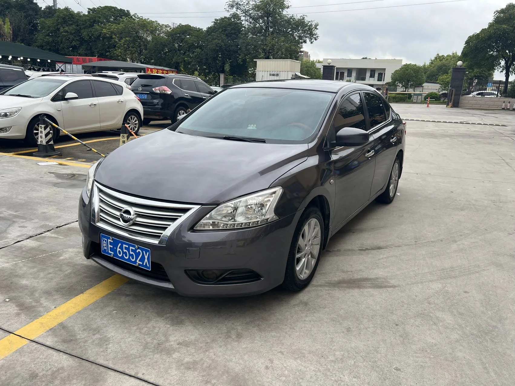 Nissan Sylphy 2012 1.6XE CVT Comfort Edition