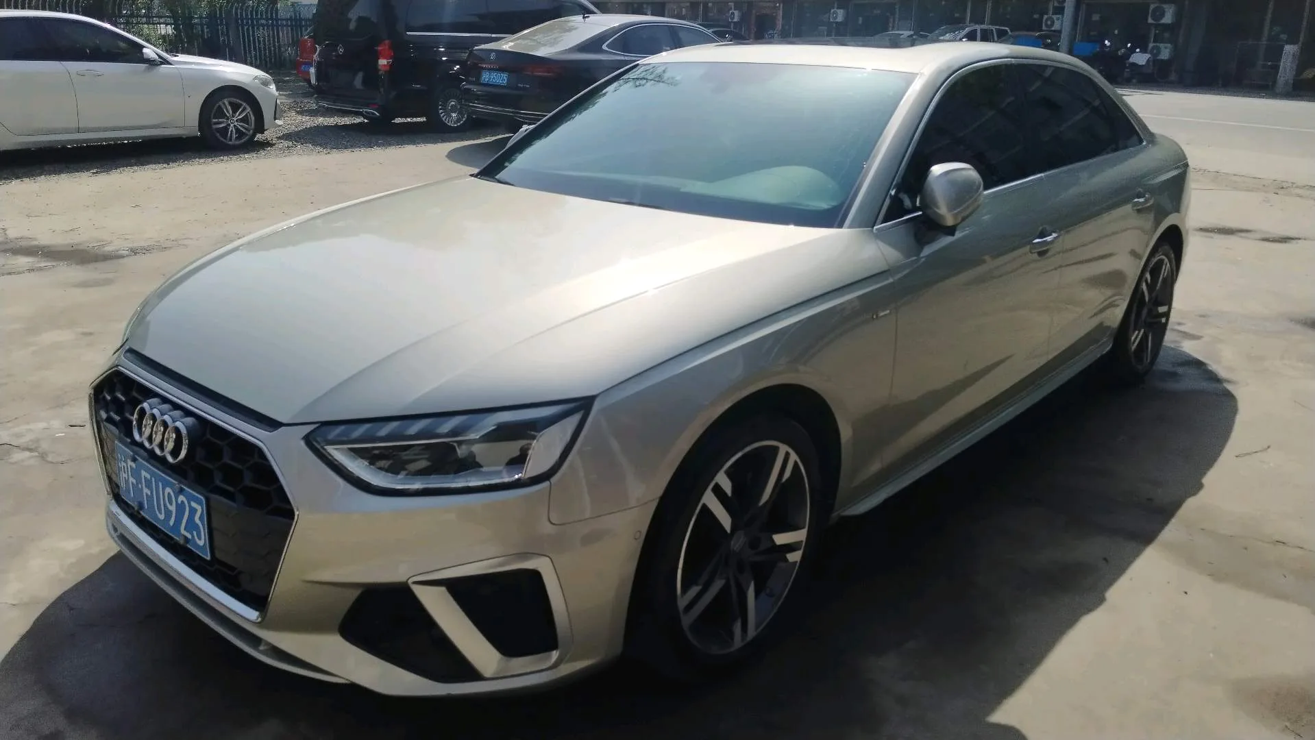 Audi A4L 2020 40 TFSI Luxury Dynamic