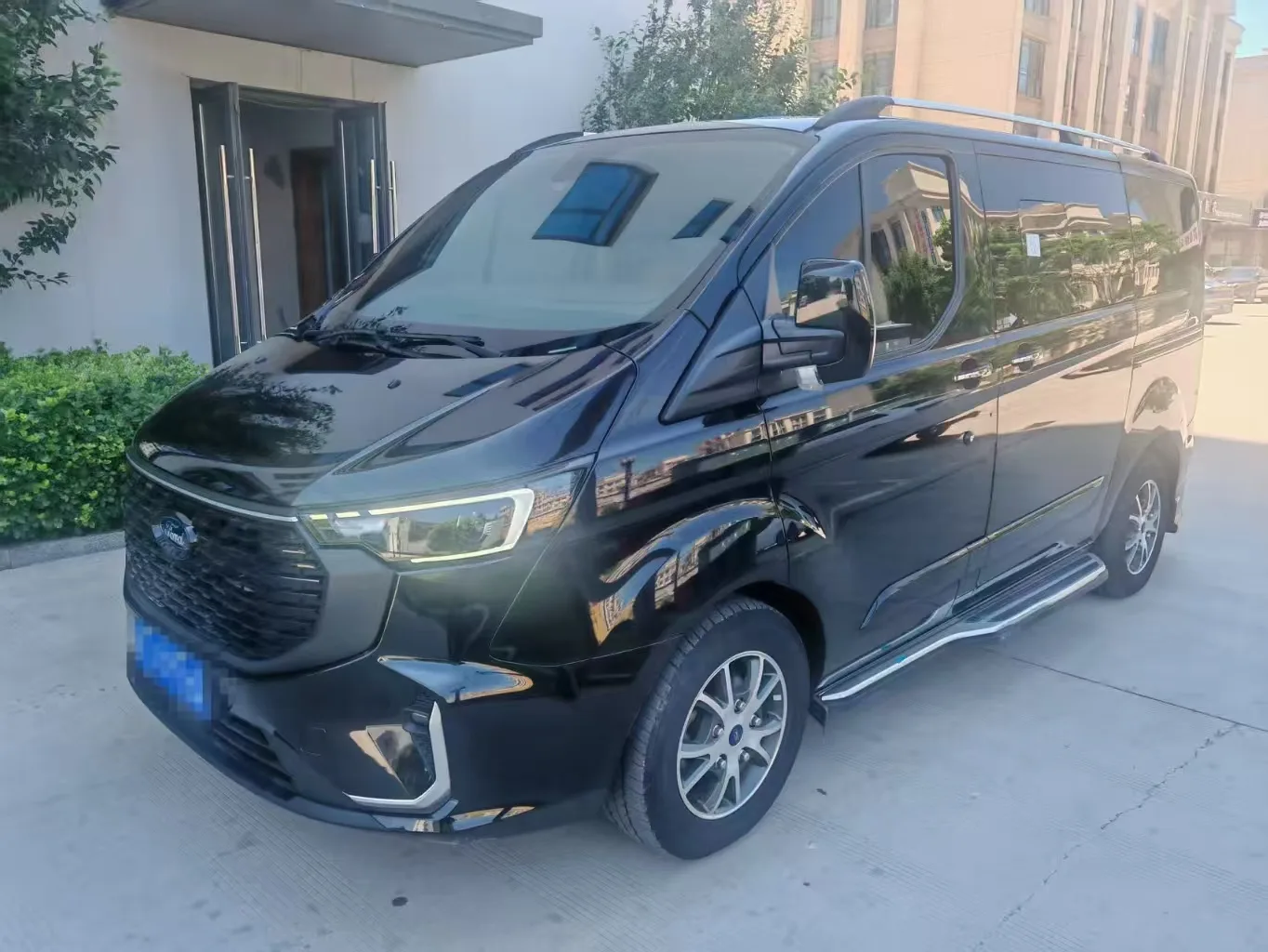 Ford Tourneo 2024 2.0T Premium Plus Automatic