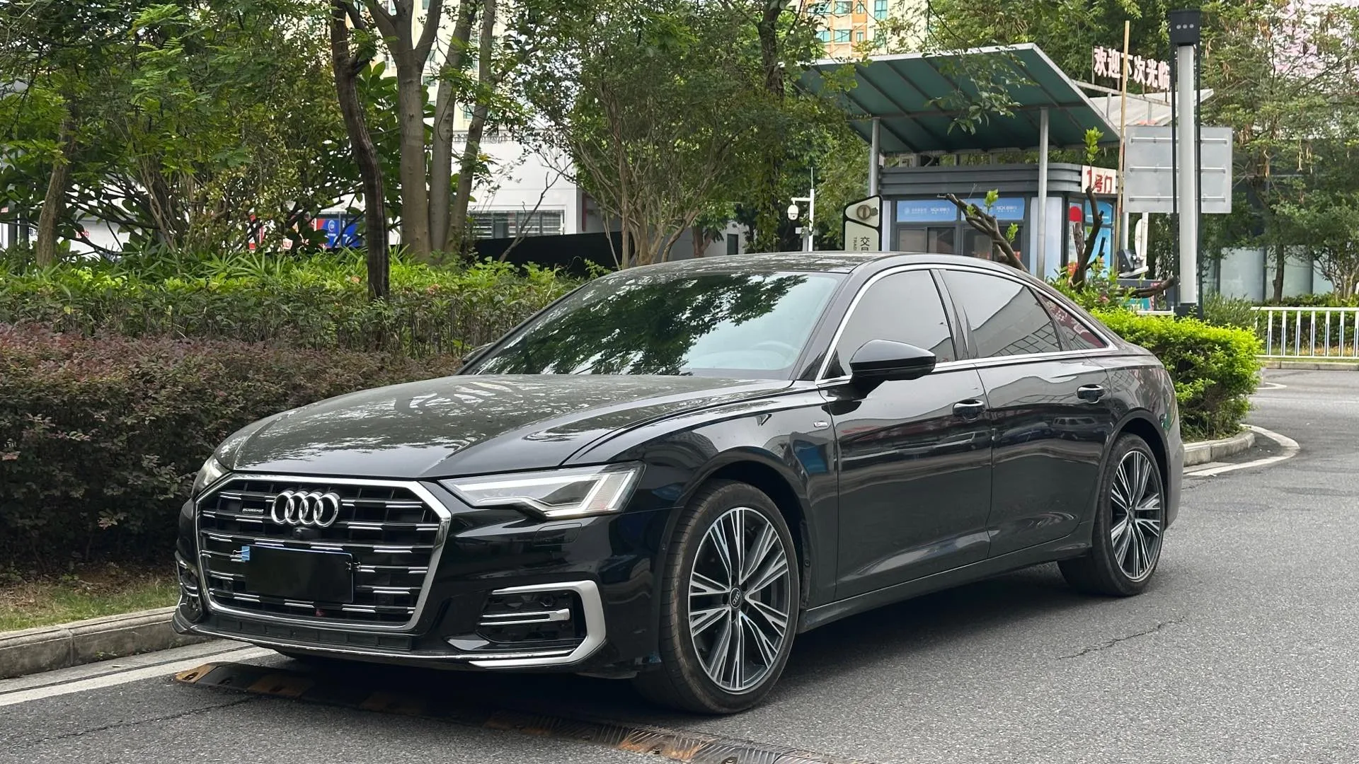 Audi 2025 A6L 2.0TFSI 45TFSI Quattro Premium Dynamic Edition Automatic