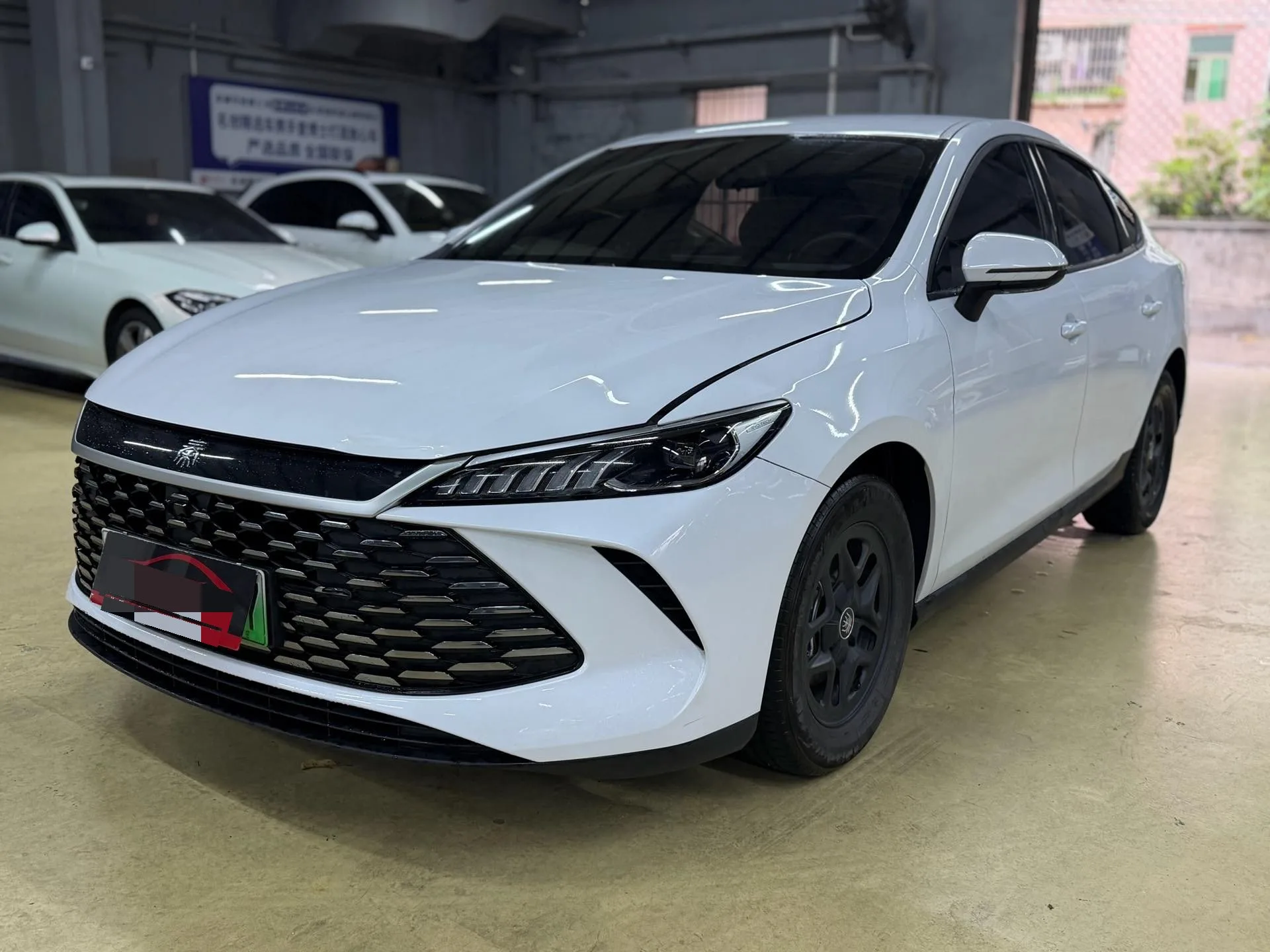 BYD 2025 Qin PLUS DM-i 1.5 CVT Intelligent Driving Edition 55KM Leading Model Automatic