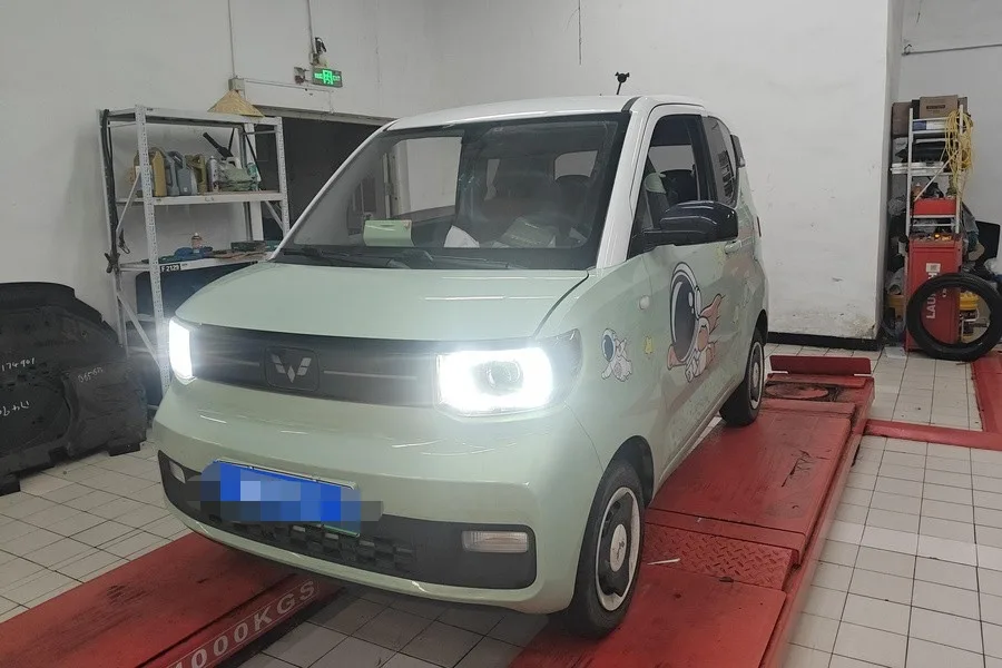 Hongguang MINIEV 2022 Macaron Fashion Edition (Lithium Iron Phosphate)