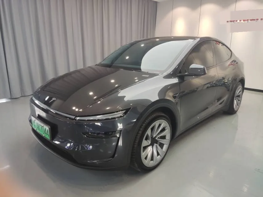 Tesla 2025 Model Y Long Range All-Wheel Drive, Automatic Transmission