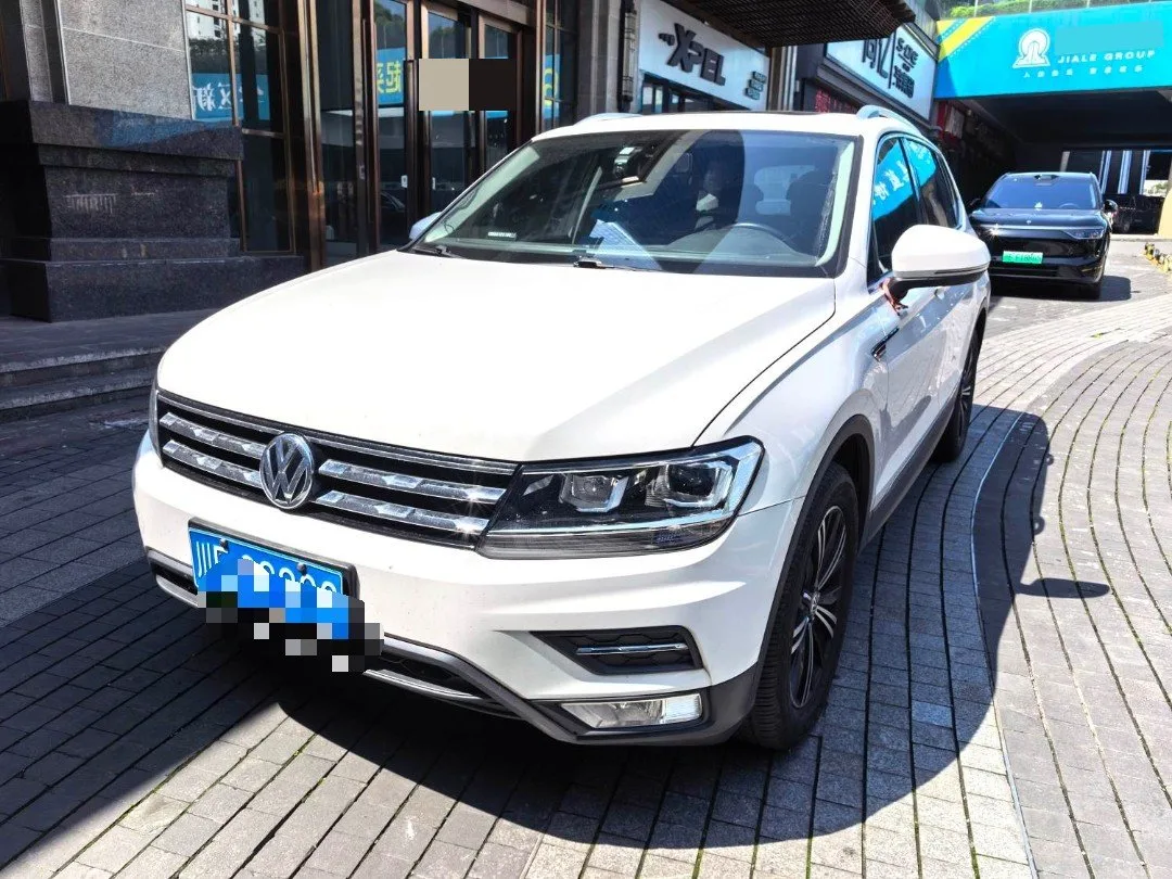 2019 Tiguan L 330TSI Automatic Front-Wheel Drive Panoramic Comfort Edition (China V)