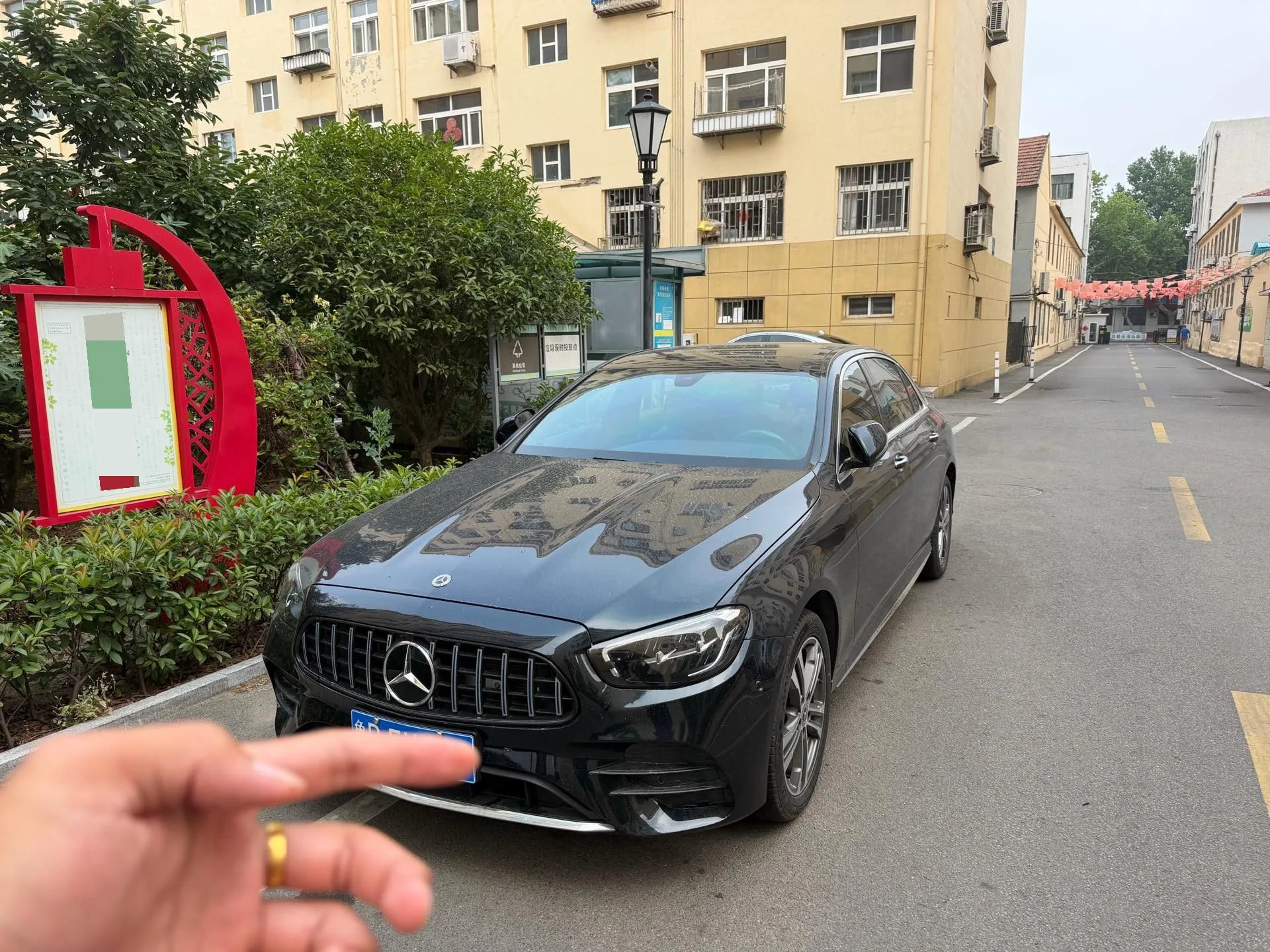 Mercedes-Benz E-Class E