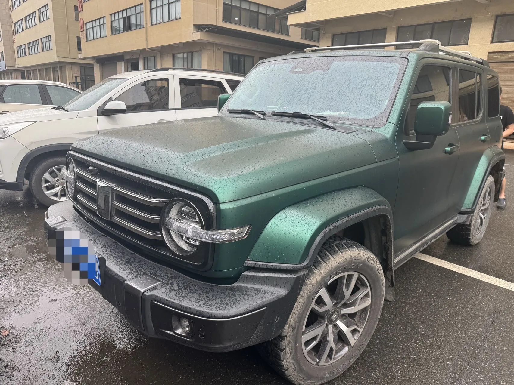 The 2023 Tank 300 City Edition 2.0T is very stylish.