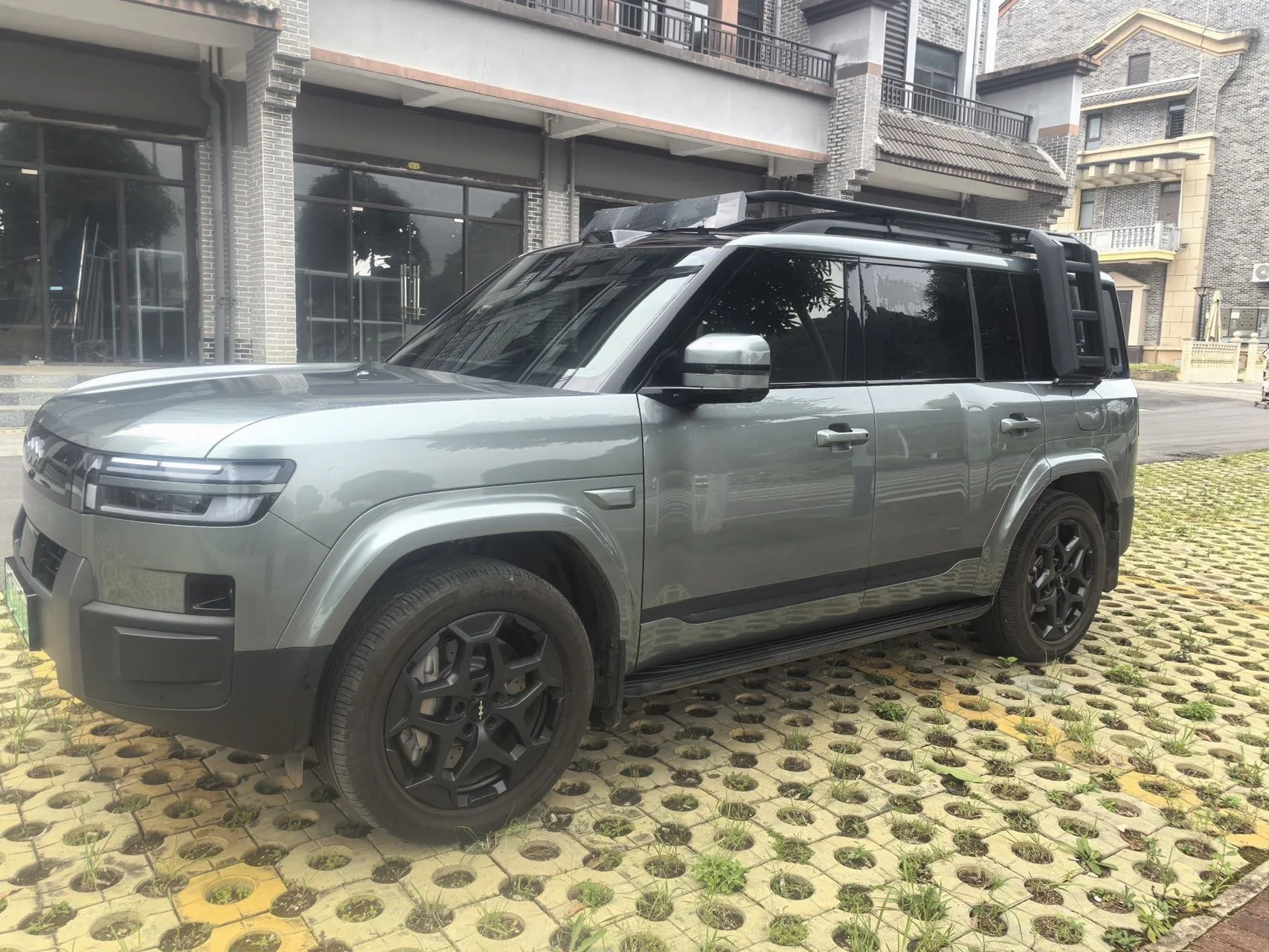 Formula Leopard 2025 Titanium 7 1.5T CVT 190km/h AWD Ultra Edition Automatic