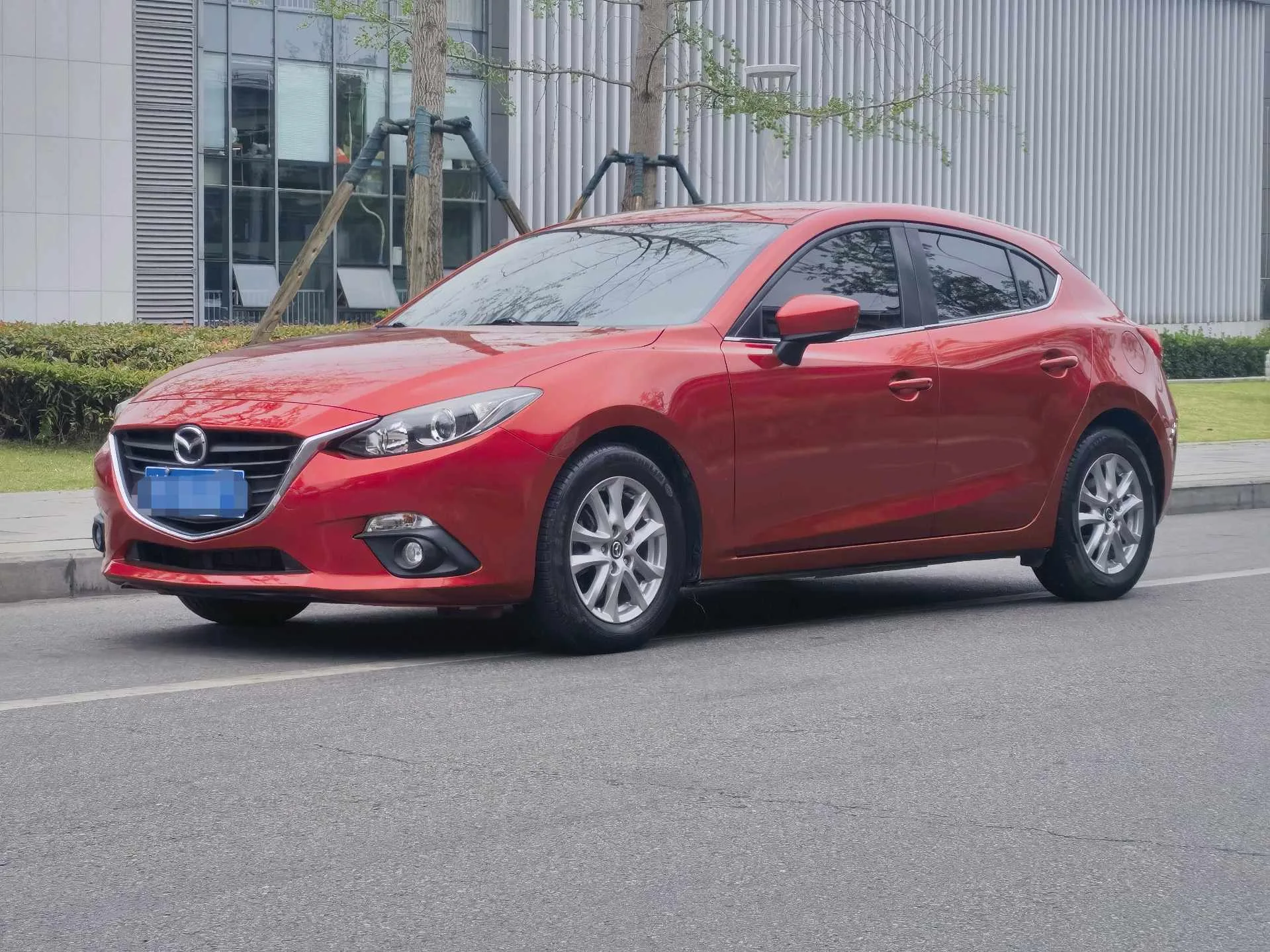 Mazda3 Axela 2014 Hatchback 1.5L Automatic Premium