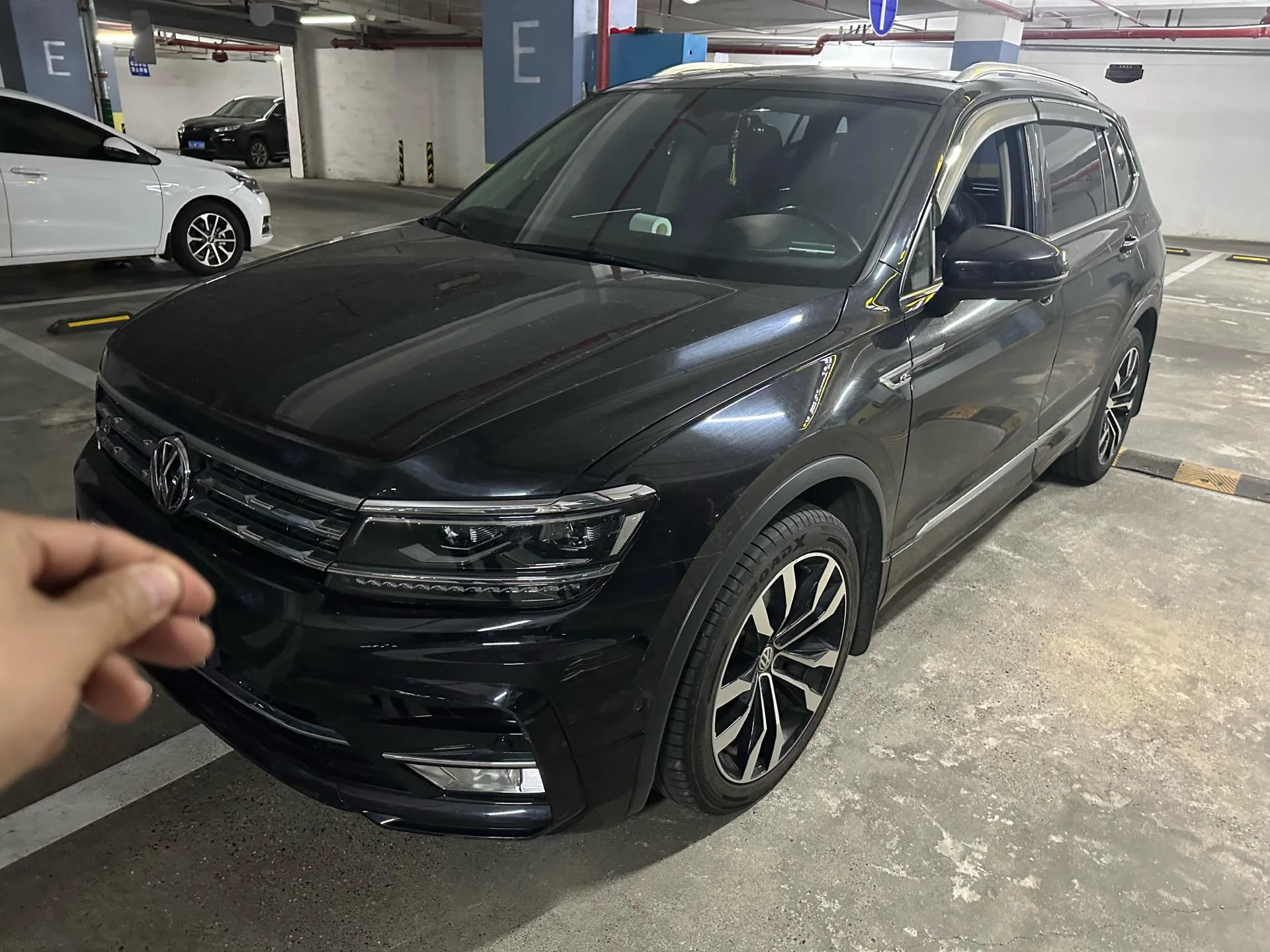 Tiguan L 2019 Facelift 330TSI Automatic 2WD R-Line Flagship Edition (National V Emission Standard)