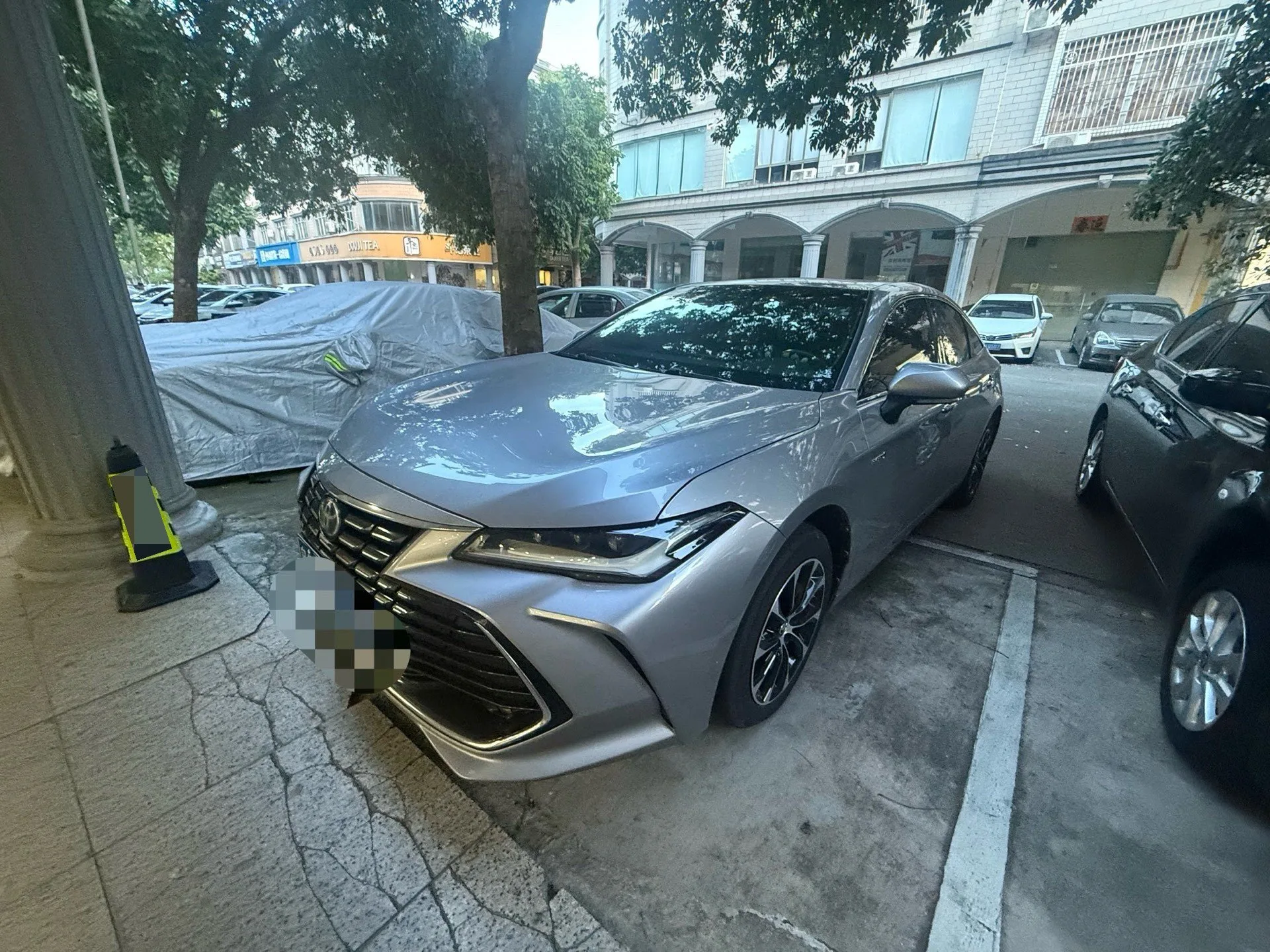 2022 Toyota Avalon Hybrid 2.5L Luxury Edition