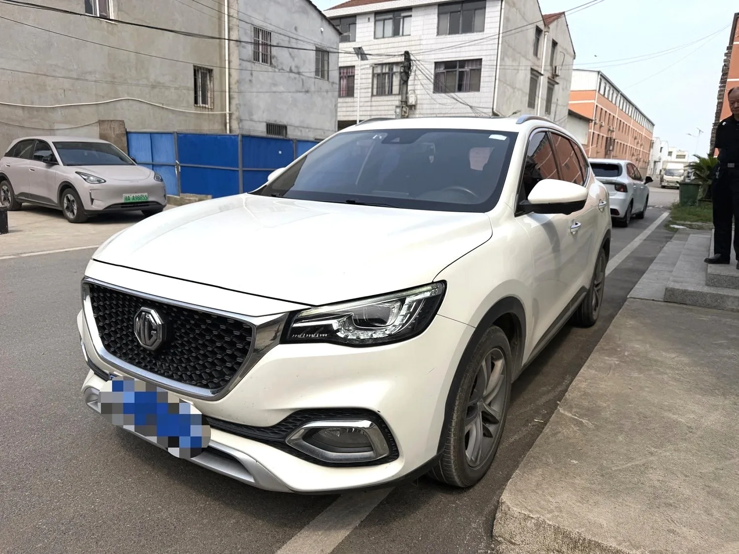 MG HS 2019 Model Year 30T Automatic Front-Wheel Drive Trophy Super-Exciting Edition, National VI