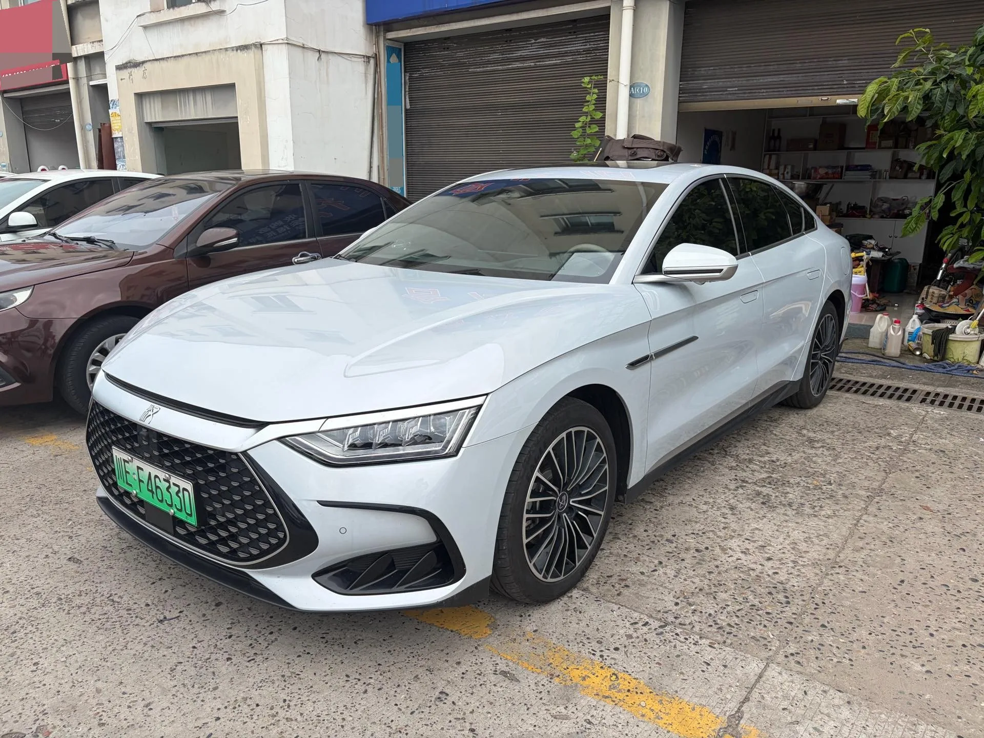 BYD 2024 Han DM-i 1.5T CVT Glory Edition 121KM Premium Automatic