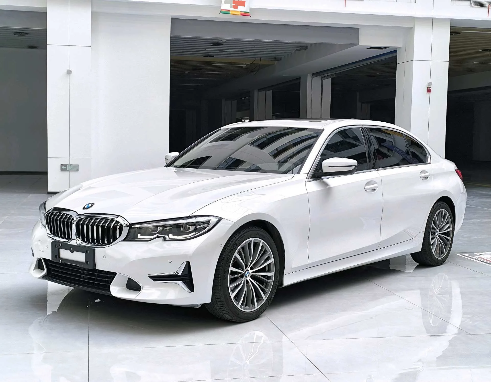 BMW 3 Series 2020 325Li First Edition