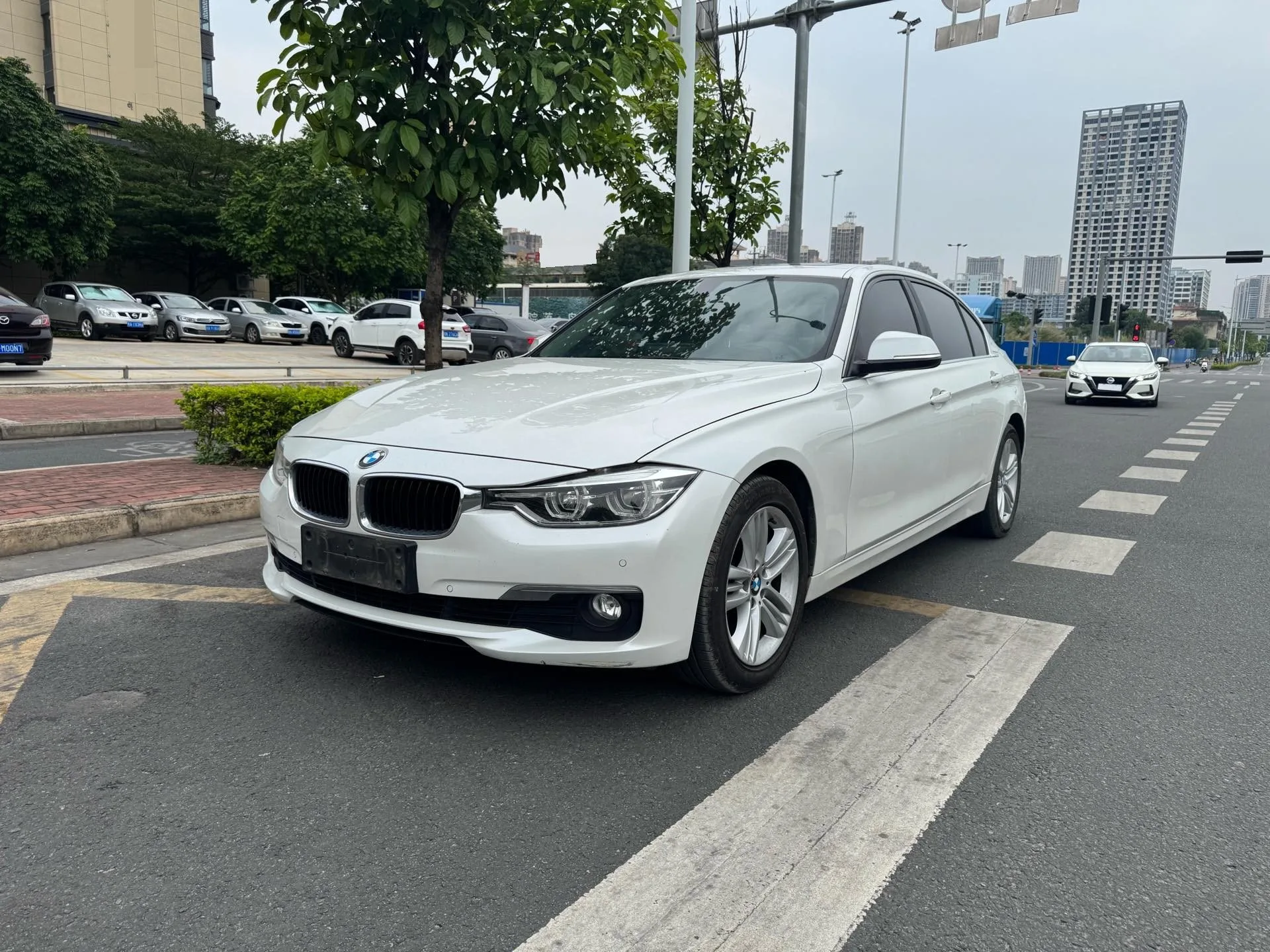 2016 BMW 3 Series 320Li Progressive